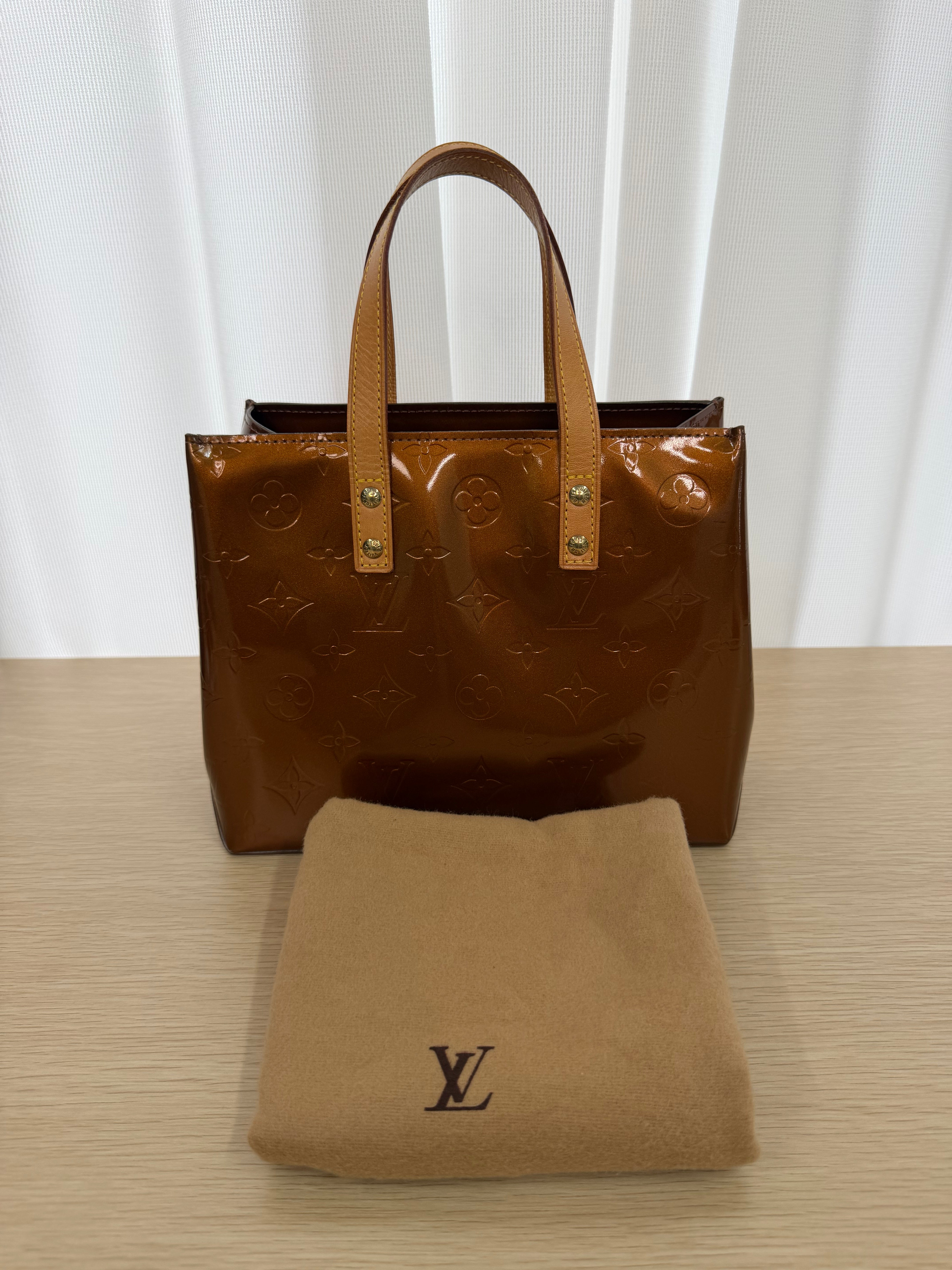 Borsa Louis Vuitton Reade PM in Pelle Vernis Color Bronzo