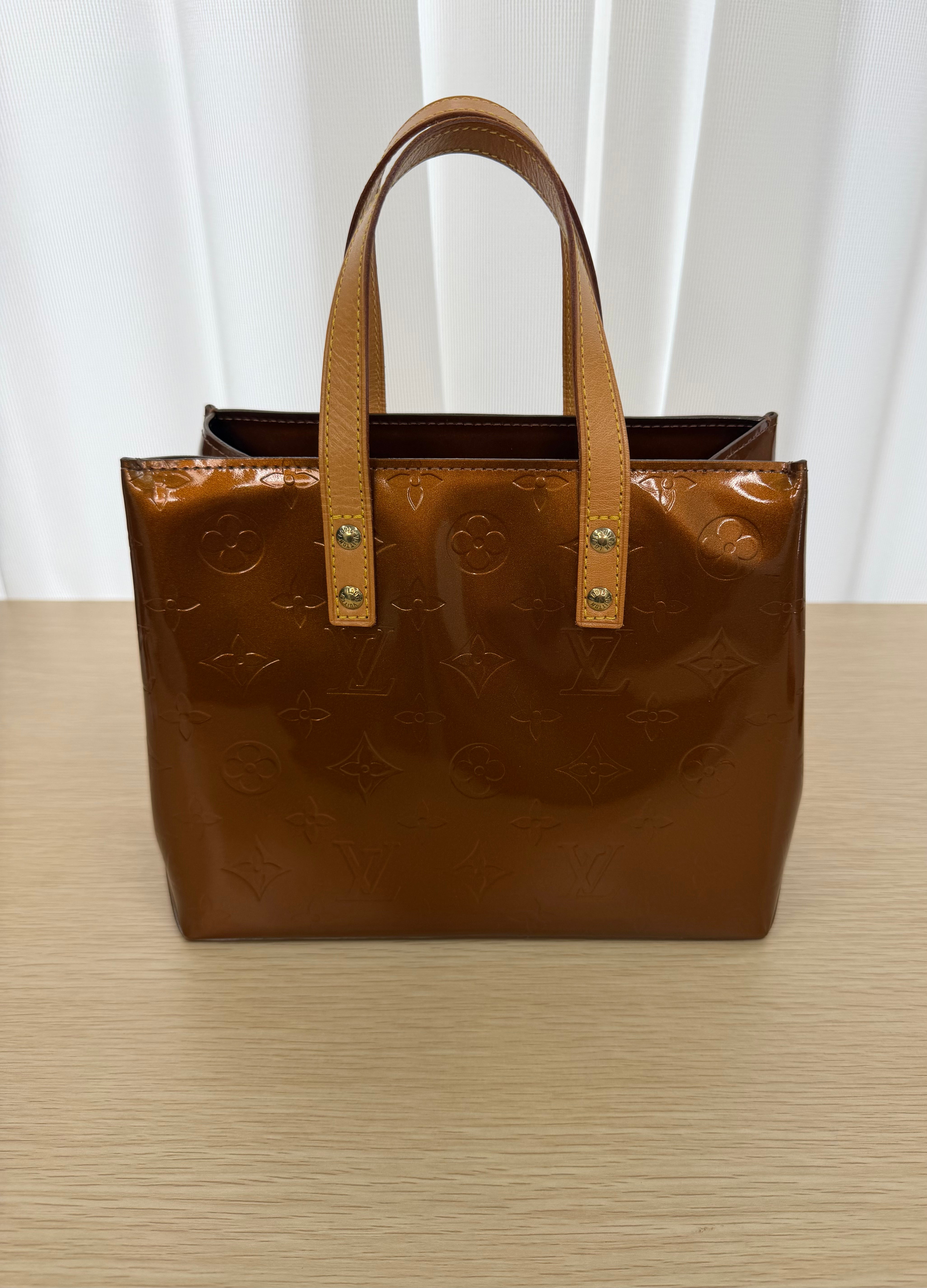 Borsa Louis Vuitton Reade PM in Pelle Vernis Color Bronzo