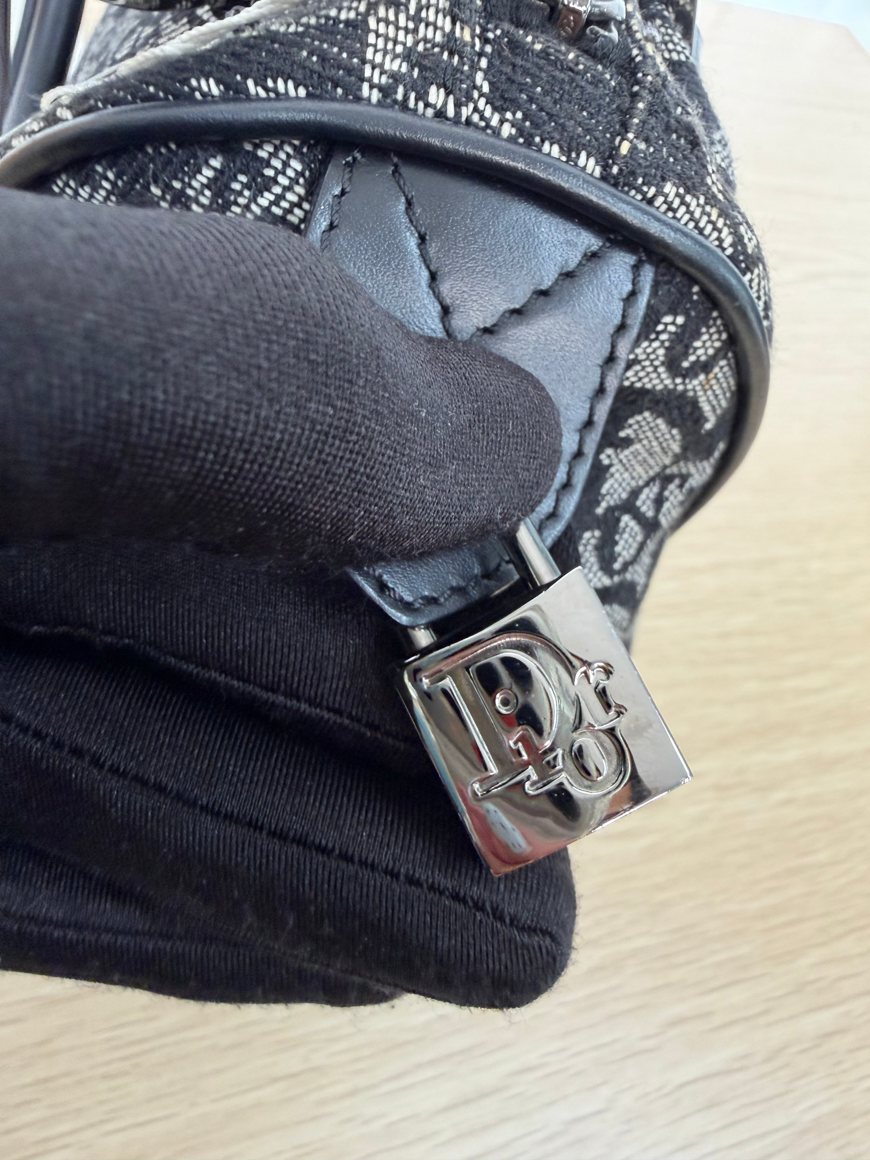 Borsa a Mano Christian Dior Vintage in Tela con Iconico Motivo "Trotter"