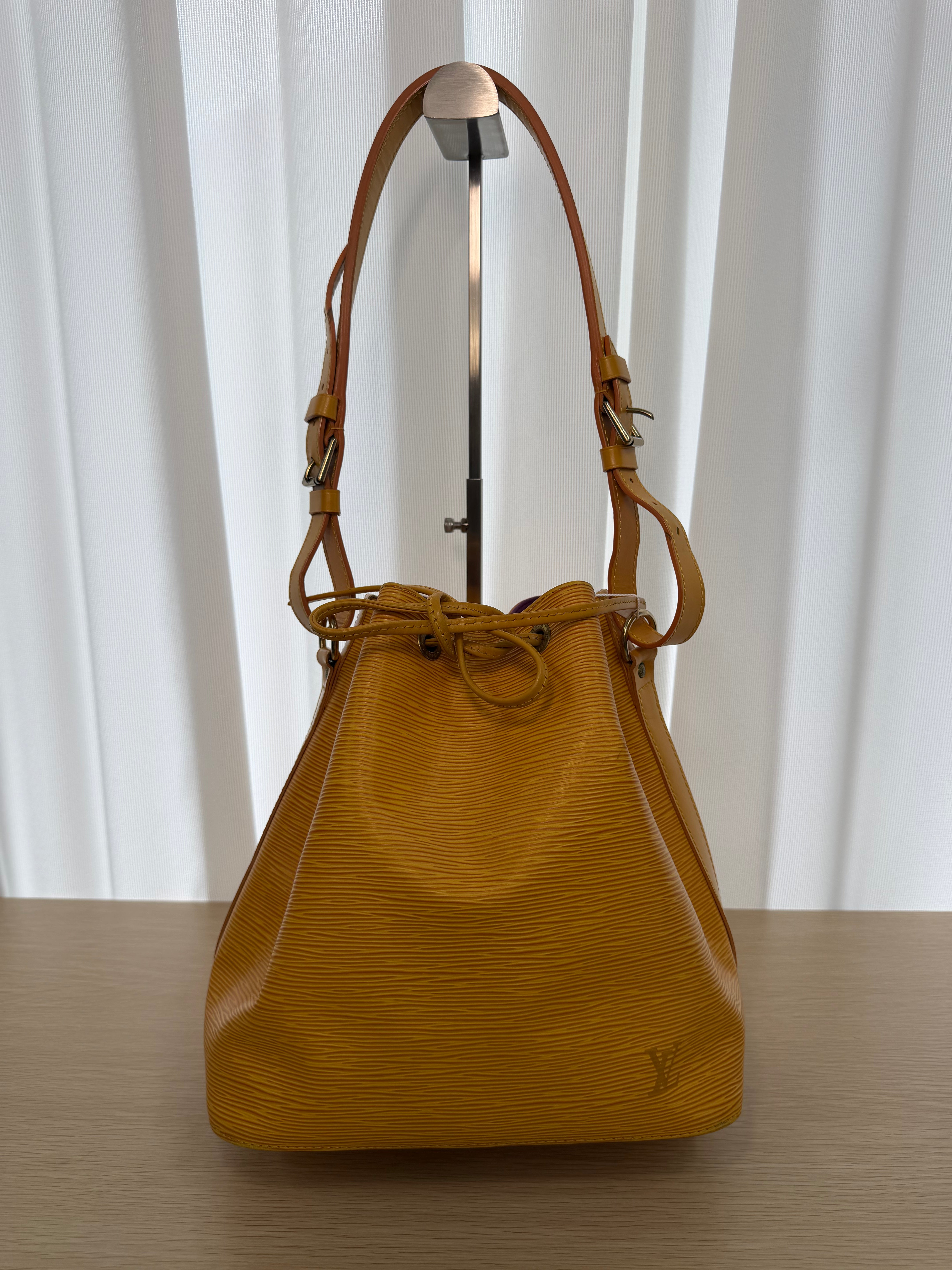 Borsa Louis Vuitton Petit Noé in Pelle Epi Color Giallo Tassil
