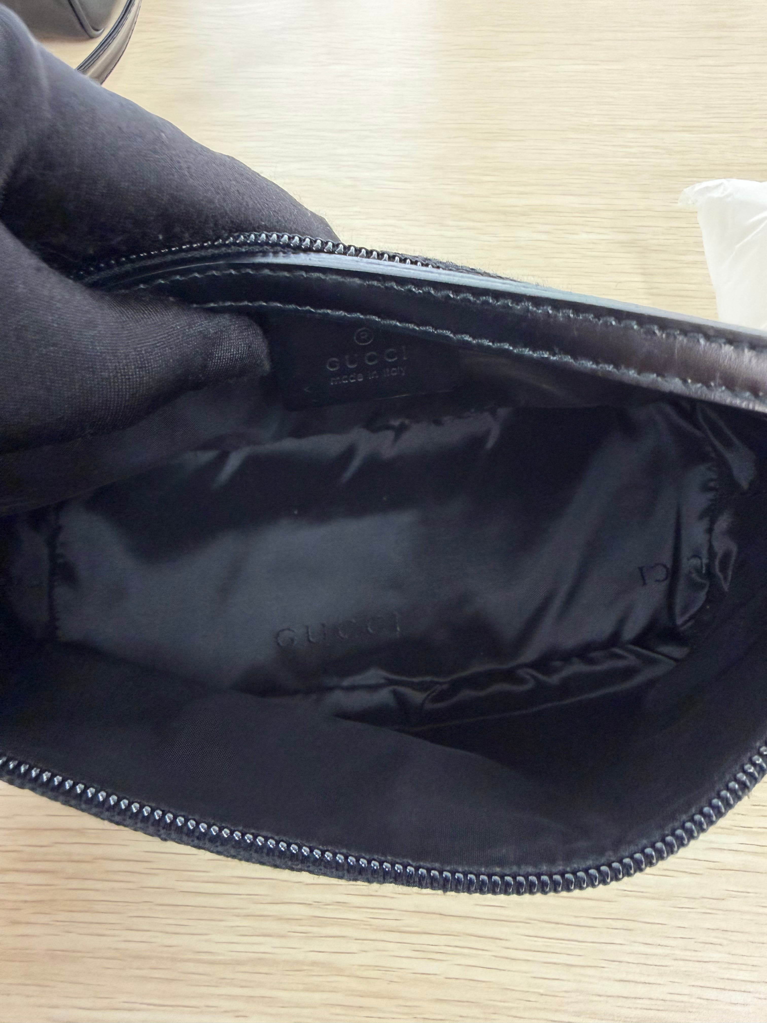 Borsa Pochette Vintage in Tessuto GG Nero di Gucci