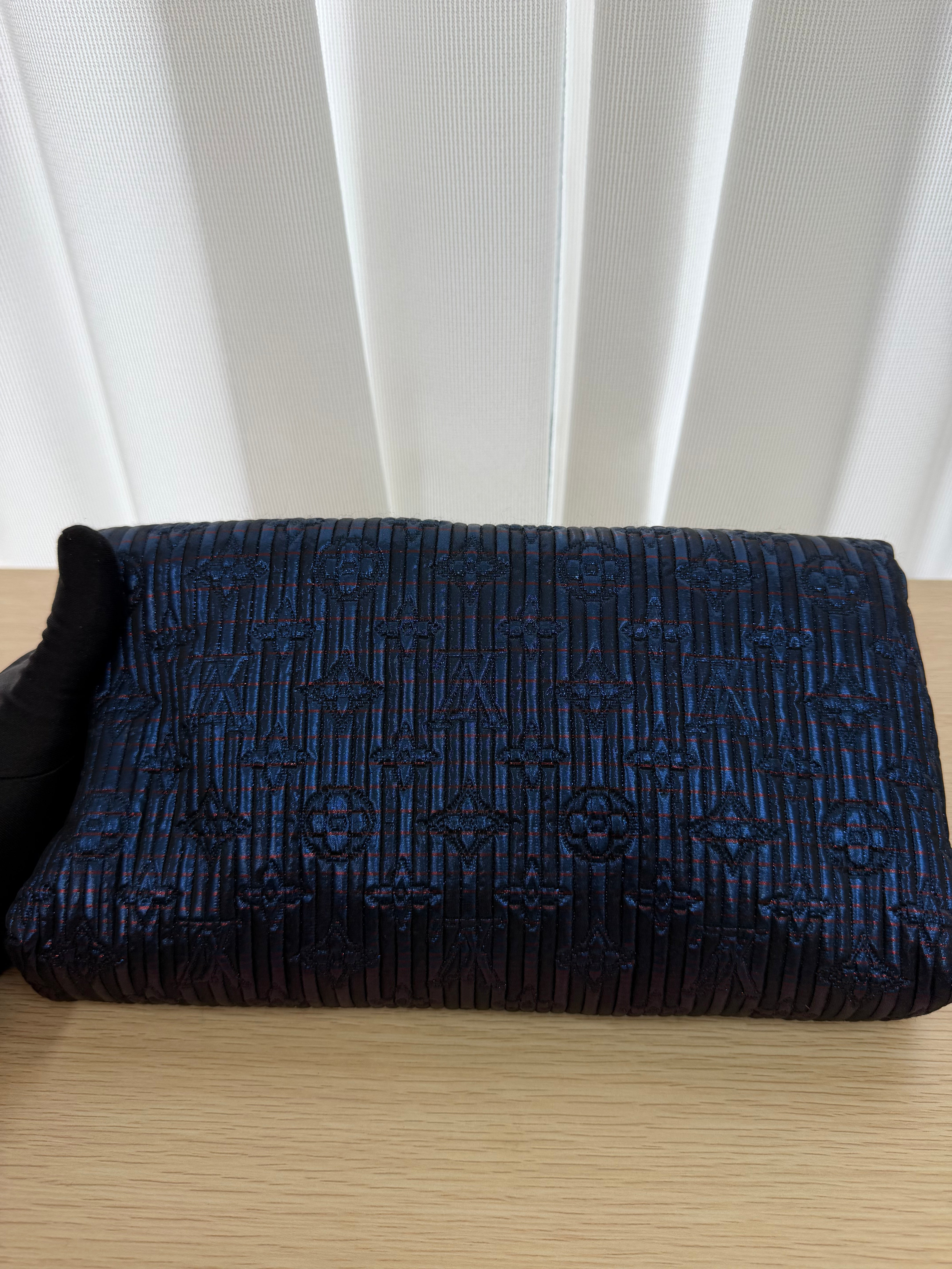 Clutch Louis Vuitton Altair in Jacquard Trapuntato