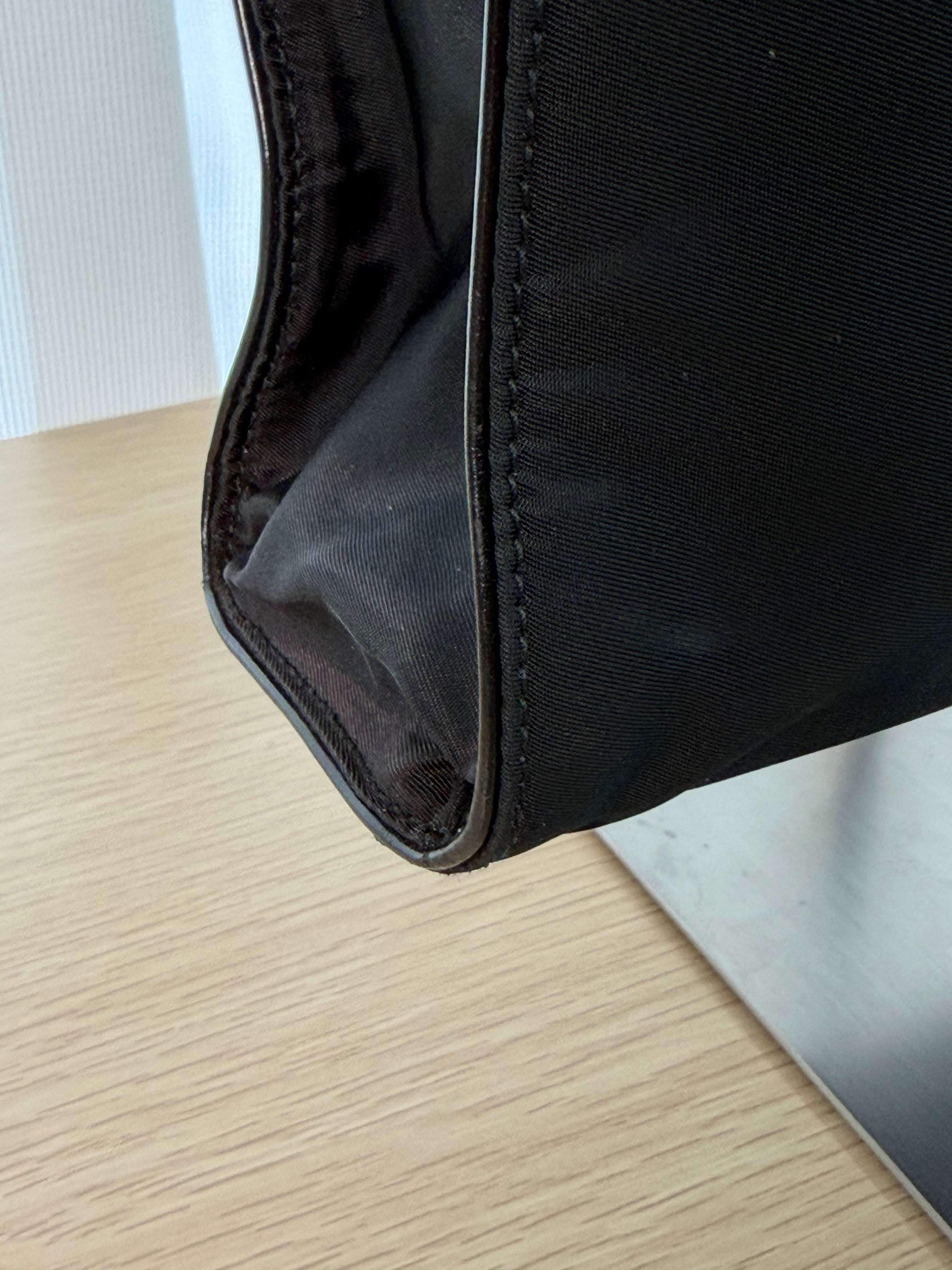 Borsa Tote Vintage Prada in Nylon Nero