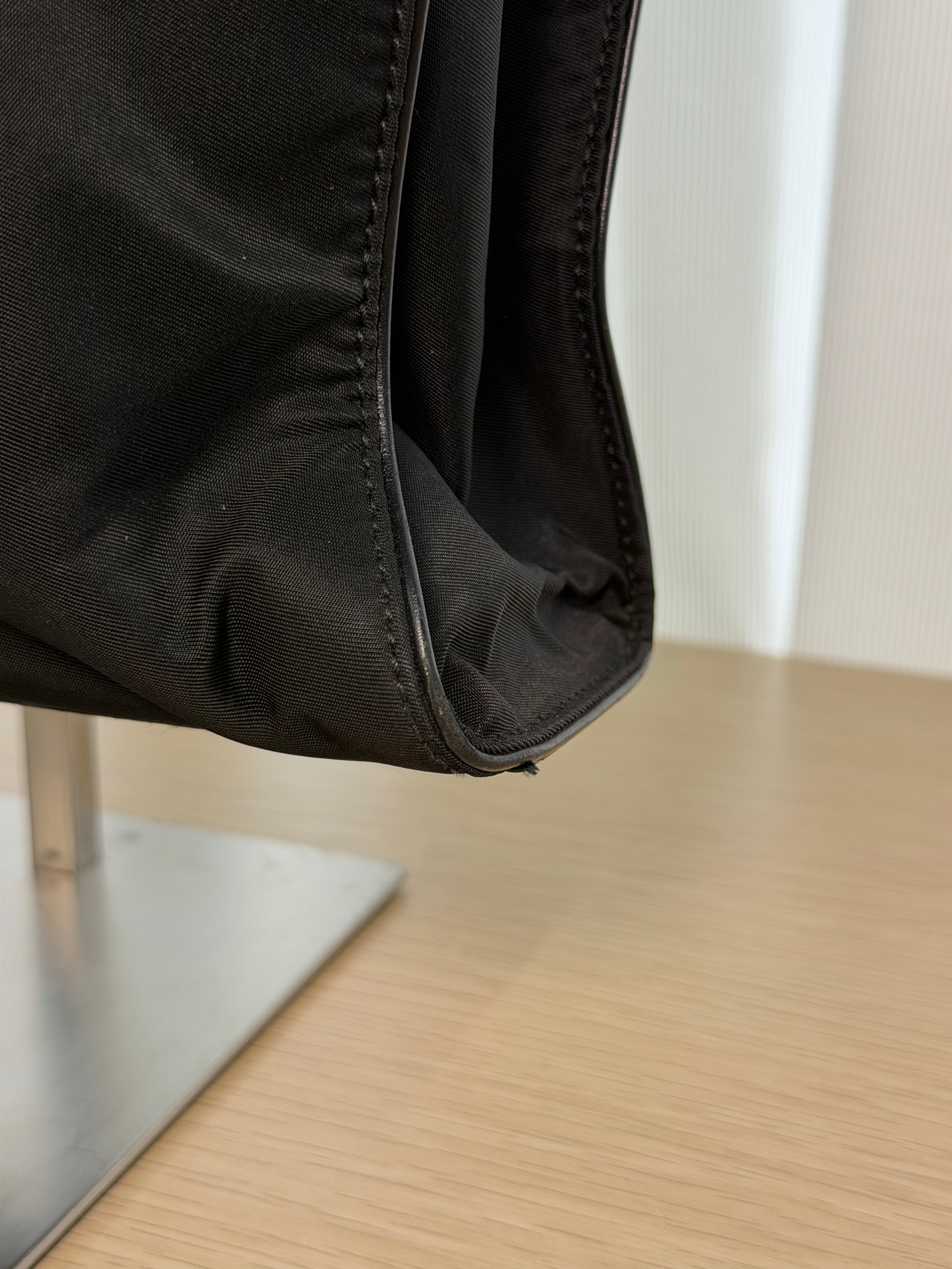 Borsa Tote Vintage Prada in Nylon Nero