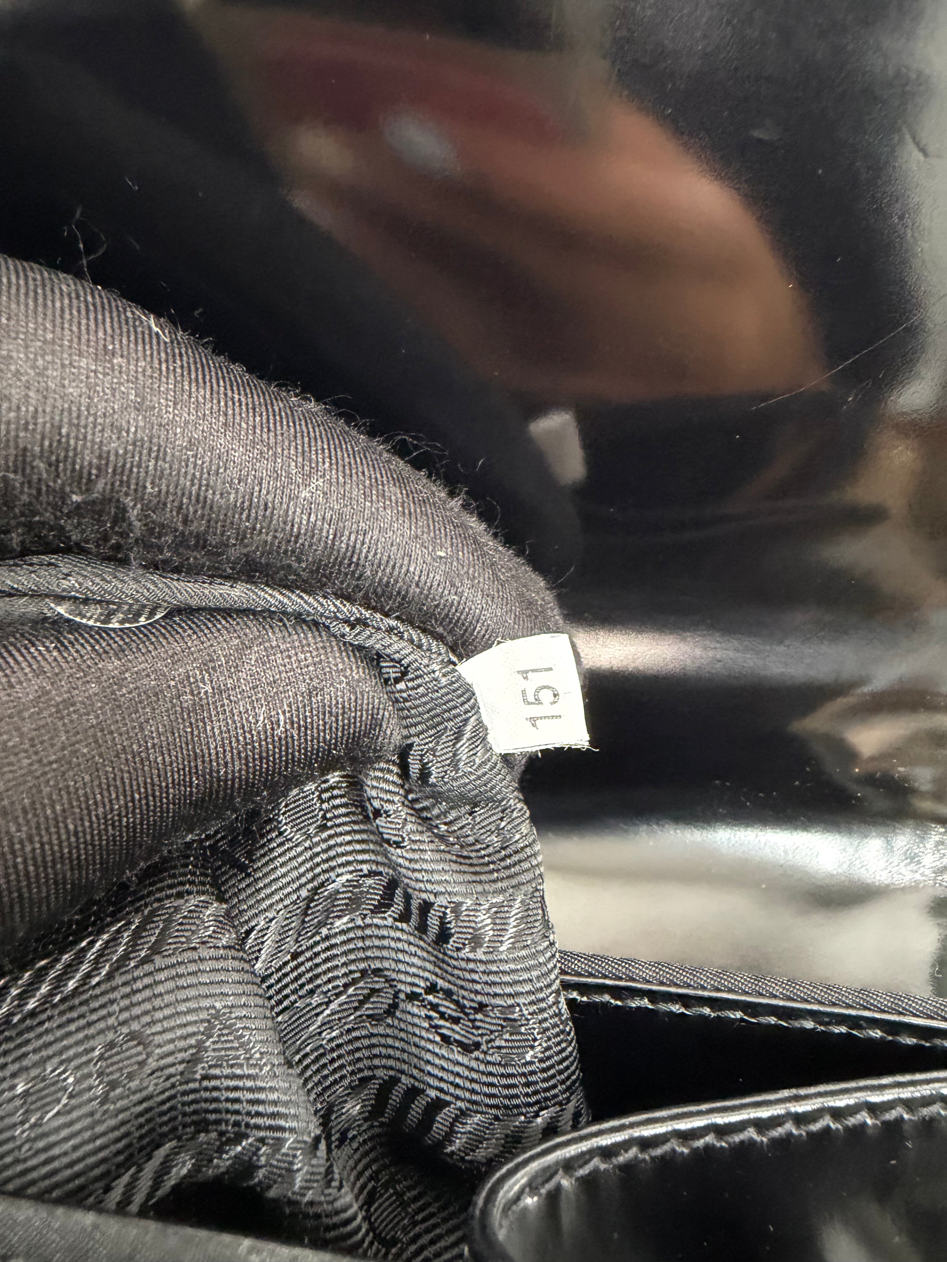 Borsa a Mano Vintage di Prada in Nylon Nero e Pelle