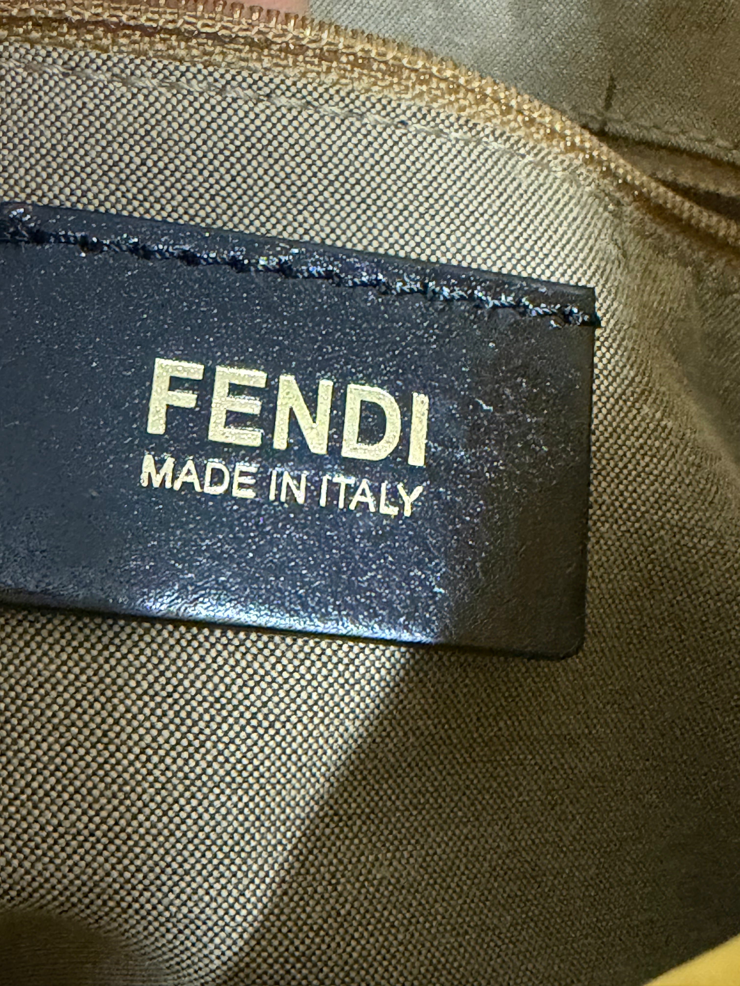 Borsa Fendi Mamma Baguette in Pelle Gialla
