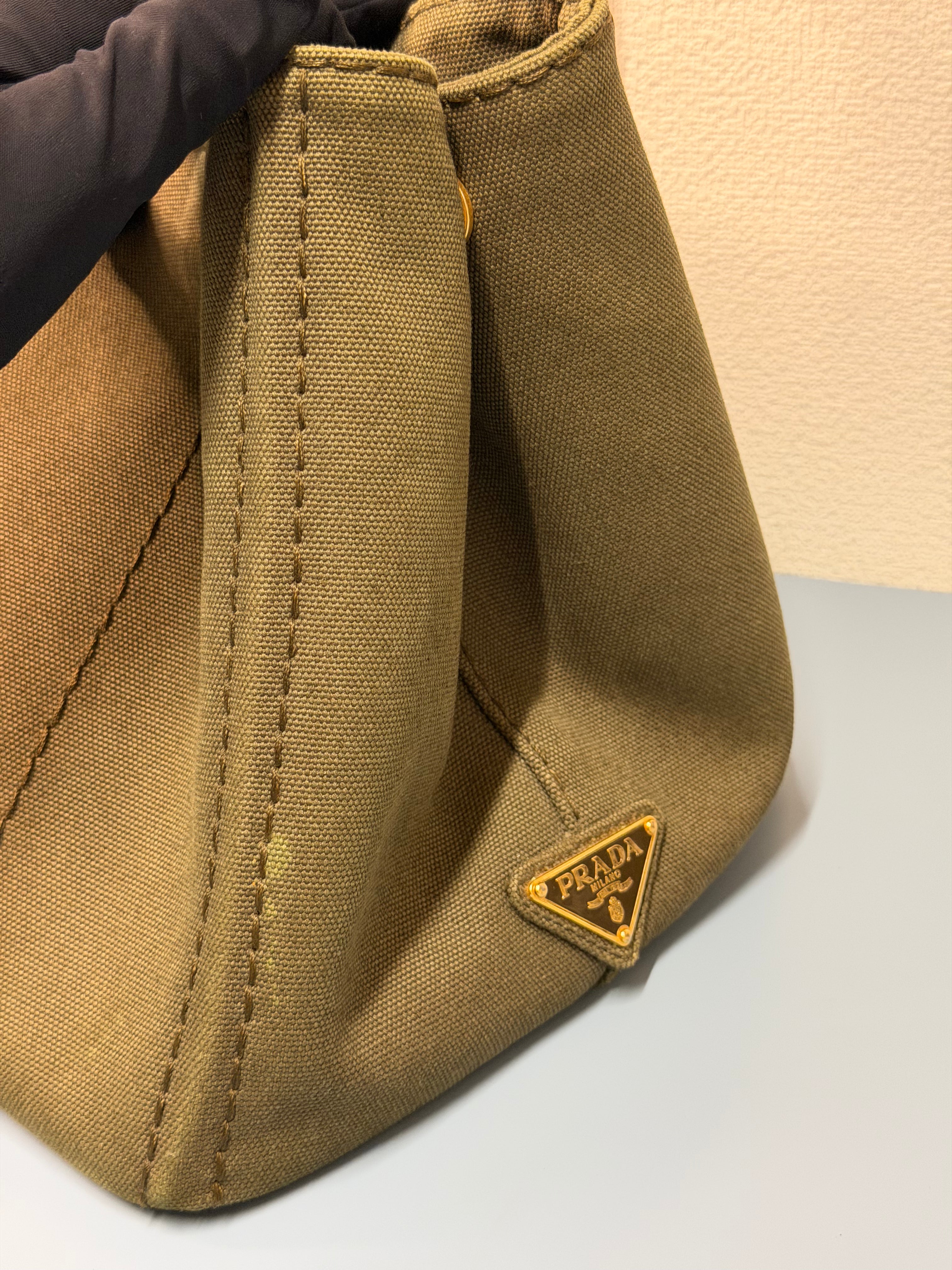 Borsa Prada Canapa in Tela di Colore Verde