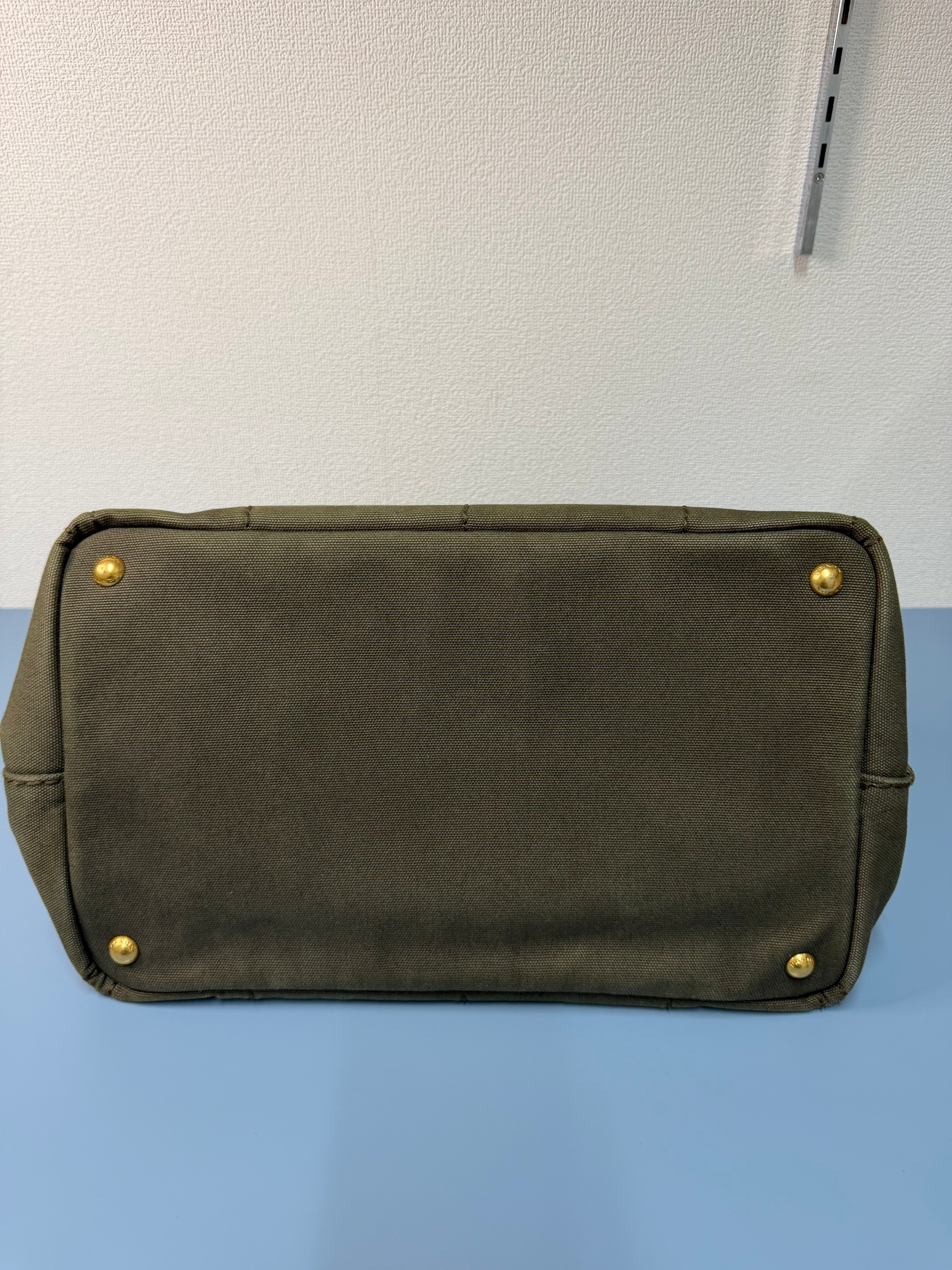 Borsa Prada Canapa in Tela di Colore Verde