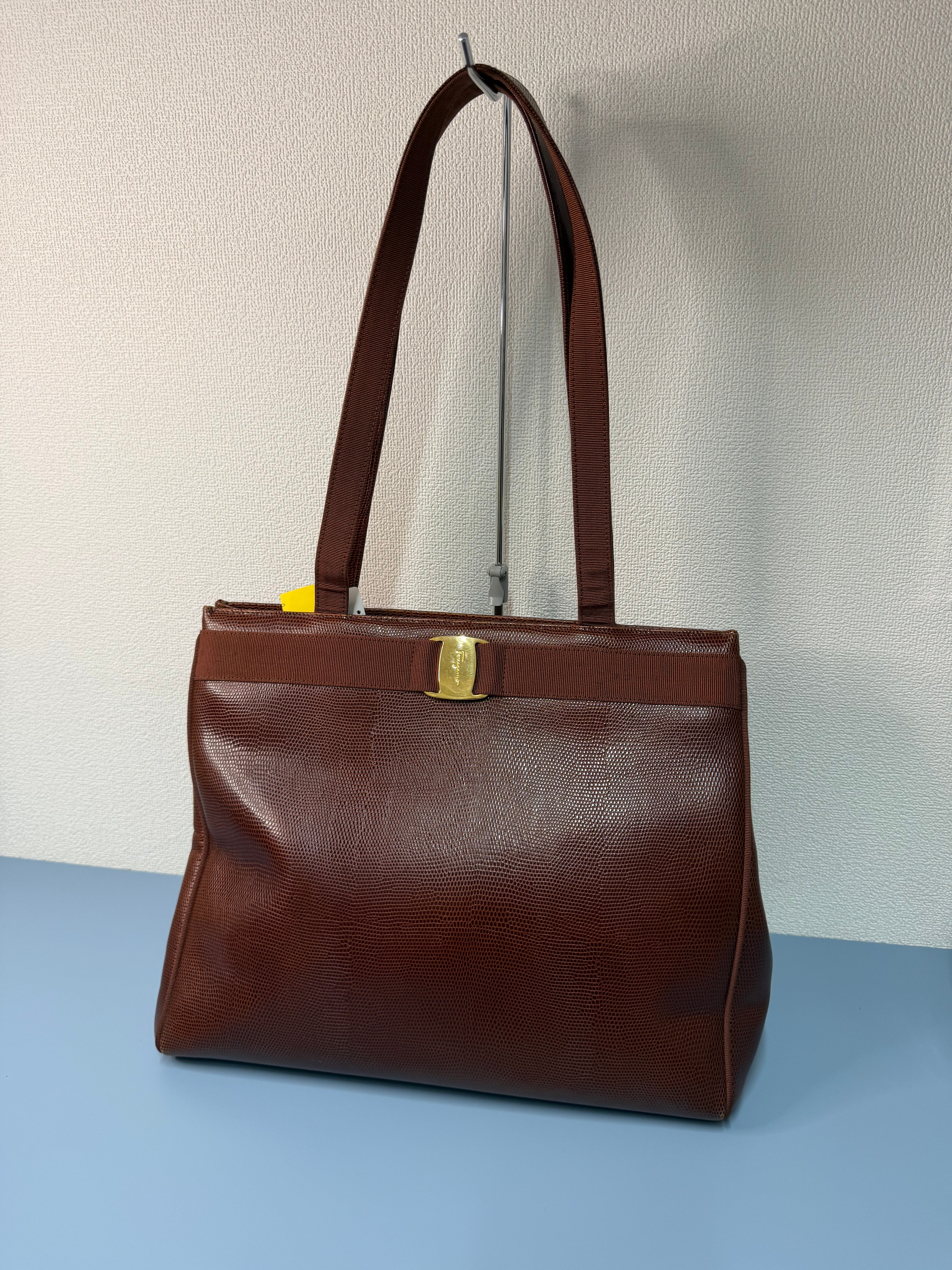Borsa Tote Vintage in Pelle Marrone di Salvatore Ferragamo