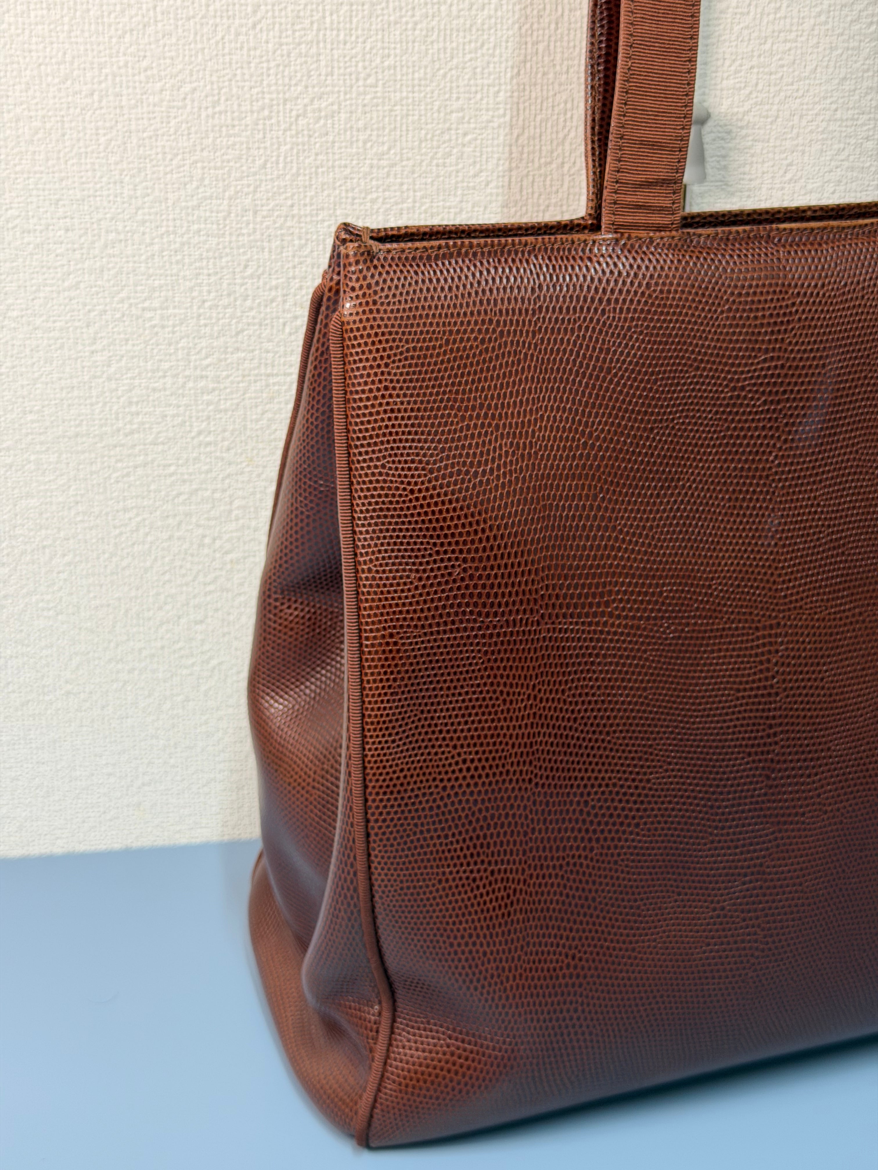 Borsa Tote Vintage in Pelle Marrone di Salvatore Ferragamo