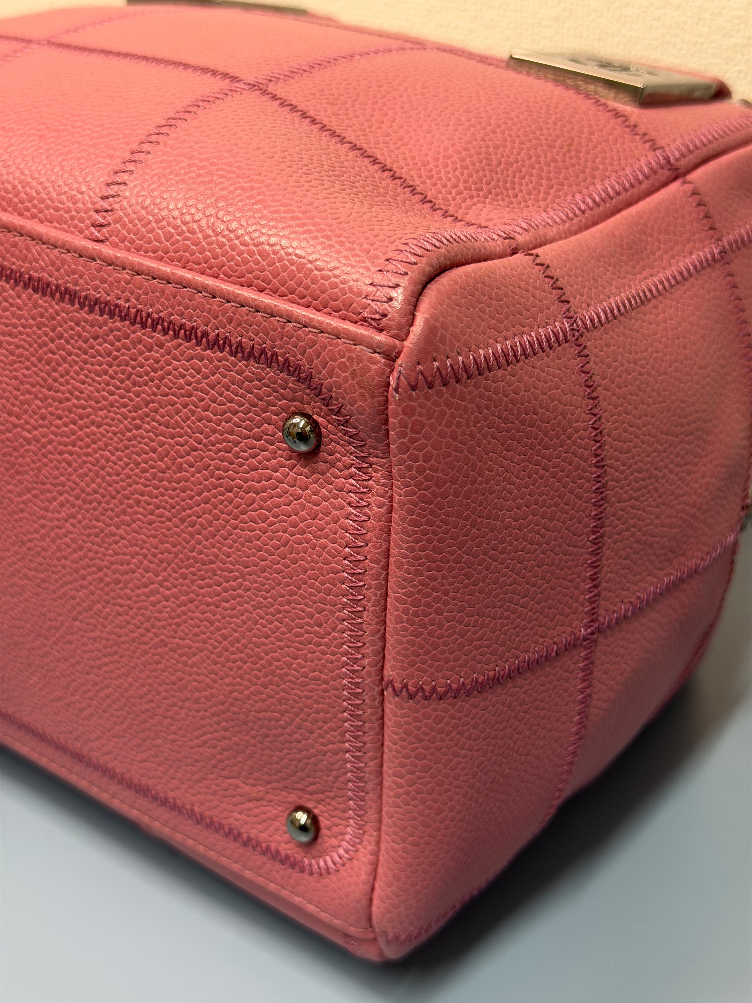 Borsa Mini Boston Chanel Choco Bar in Pelle Rosa
