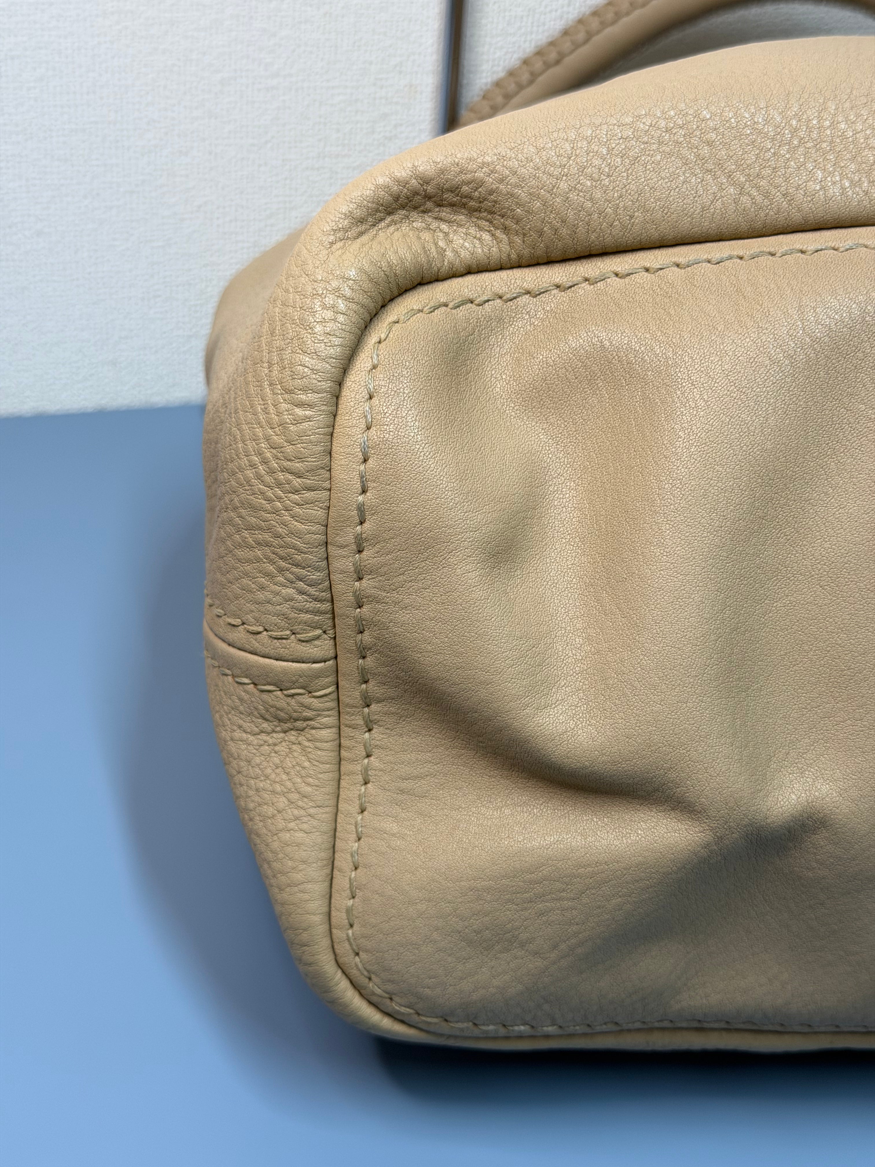 Borsa a Spalla Prada in Color Sabbia