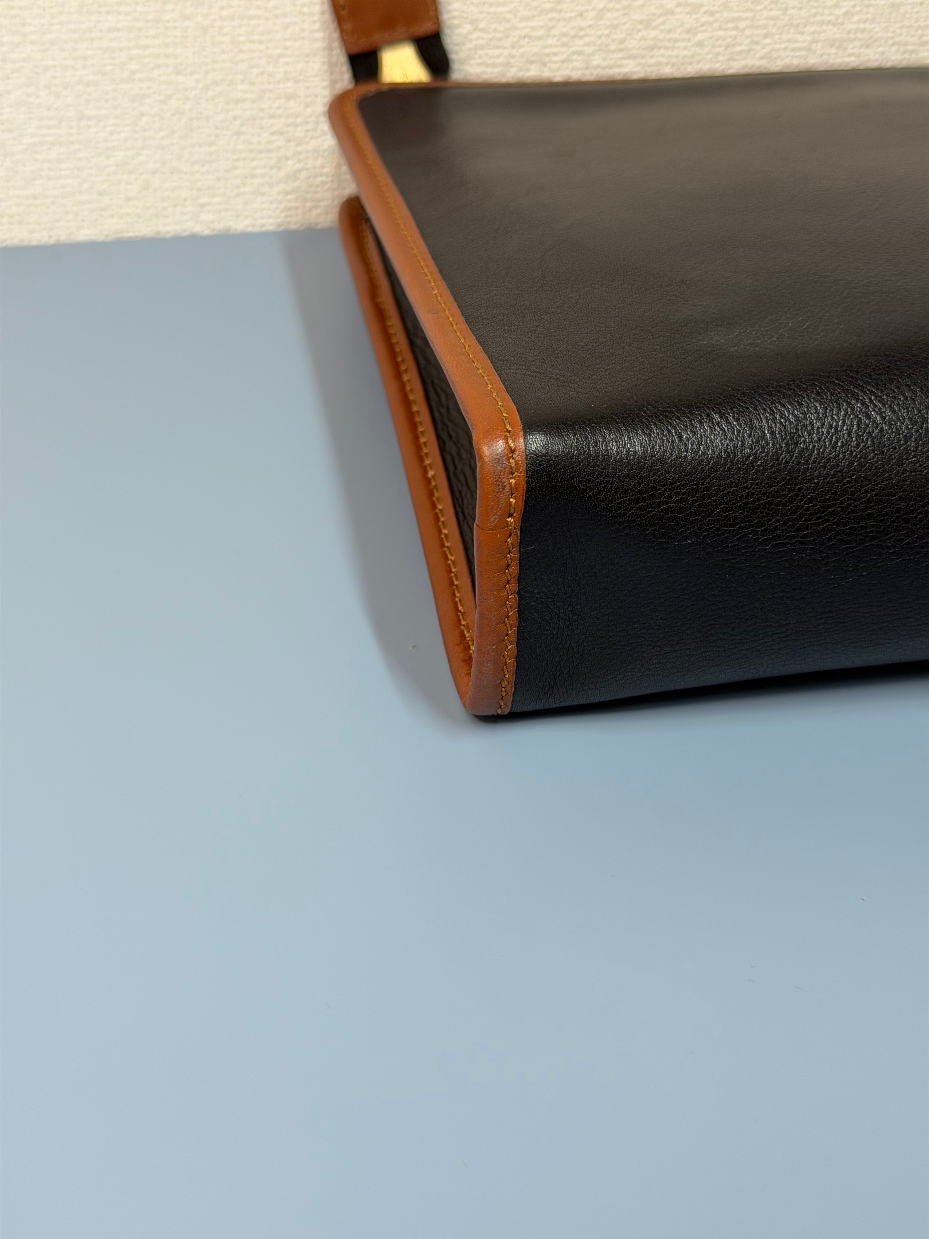 Pochette Vintage di Céline in Pelle Nera