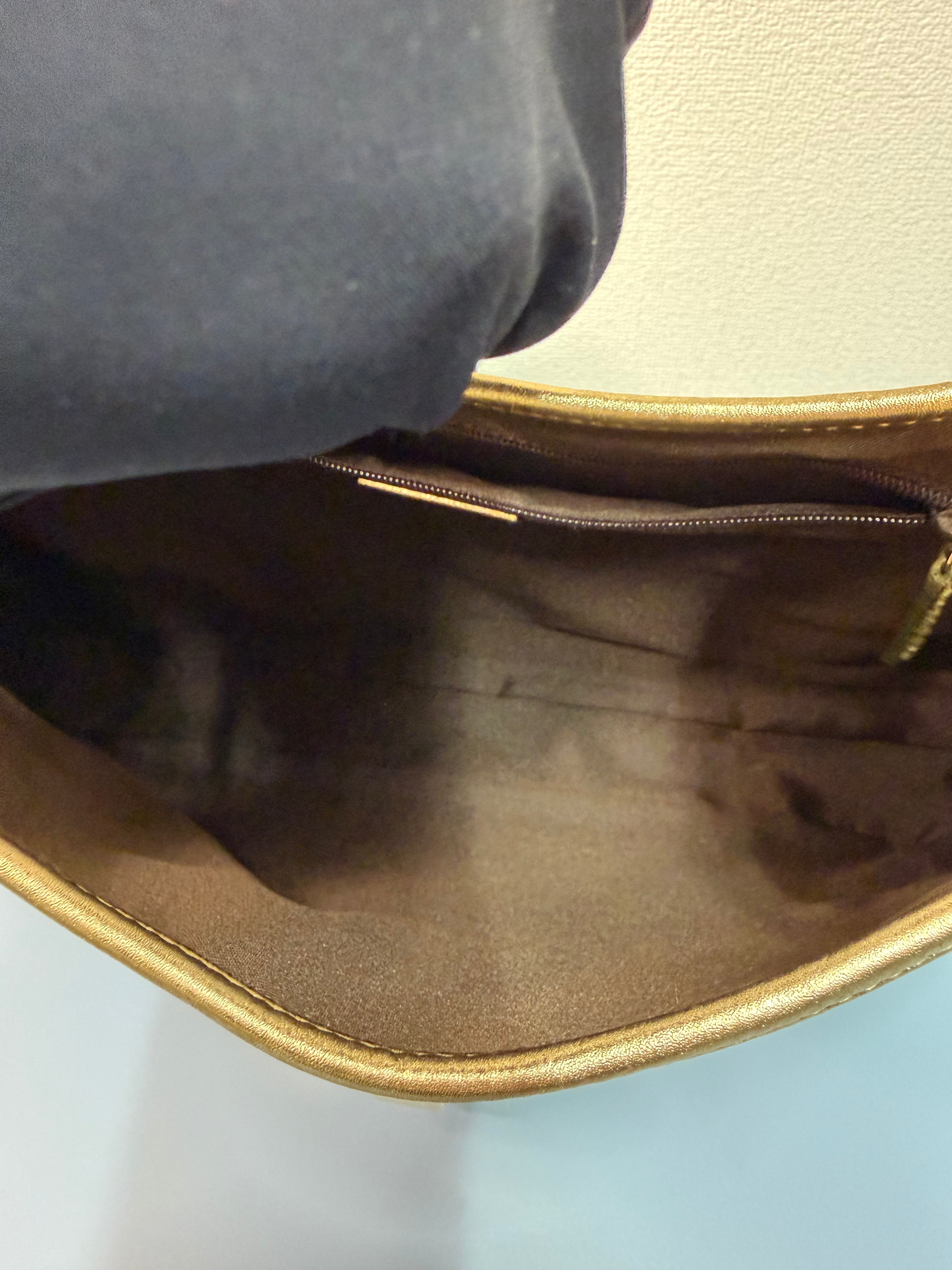 Borsa Jackie di Gucci con Finiture in Pelle Metallizzata Dorata