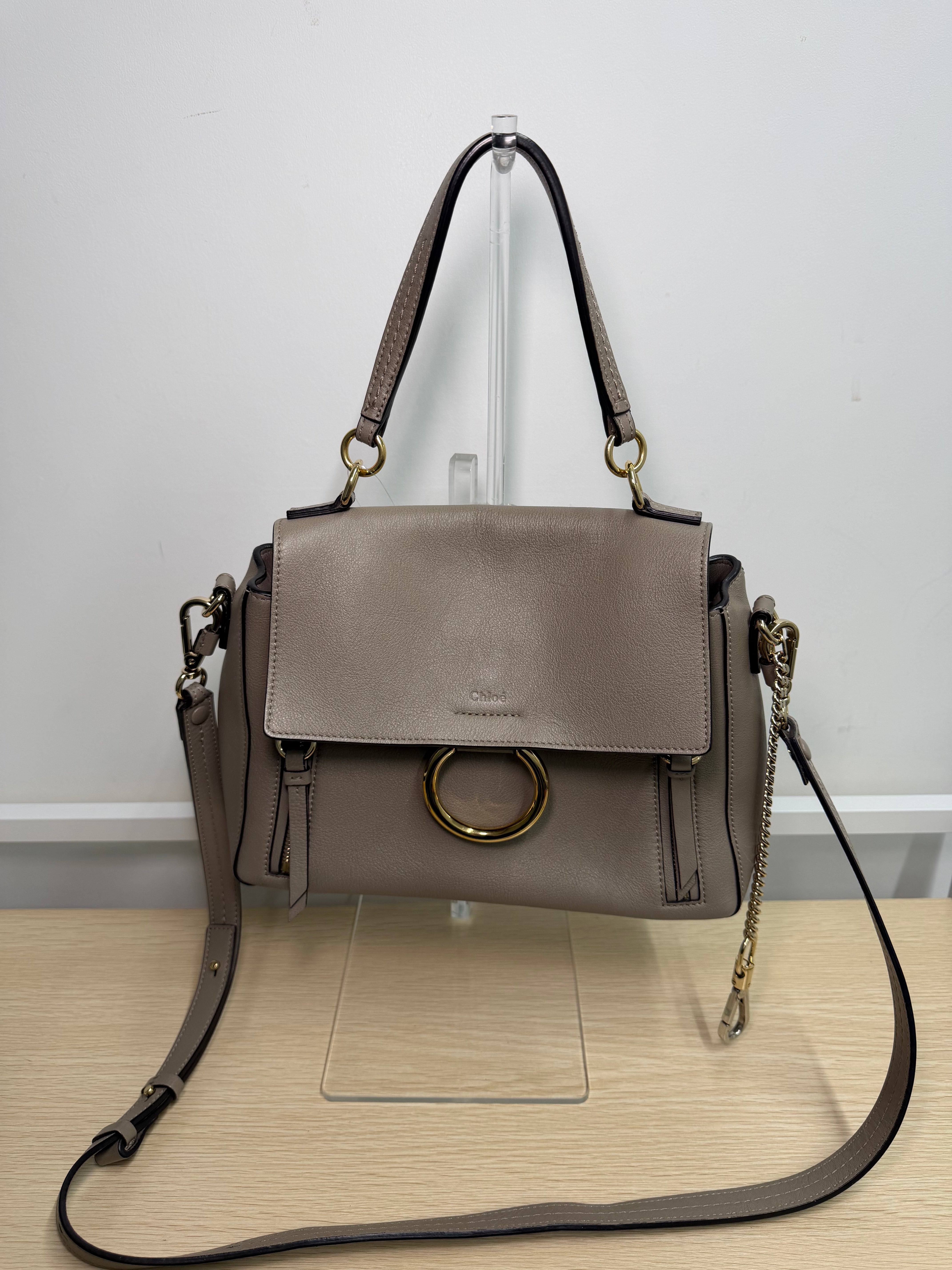 Borsa Chloé Faye Day in Pelle Color Tortora