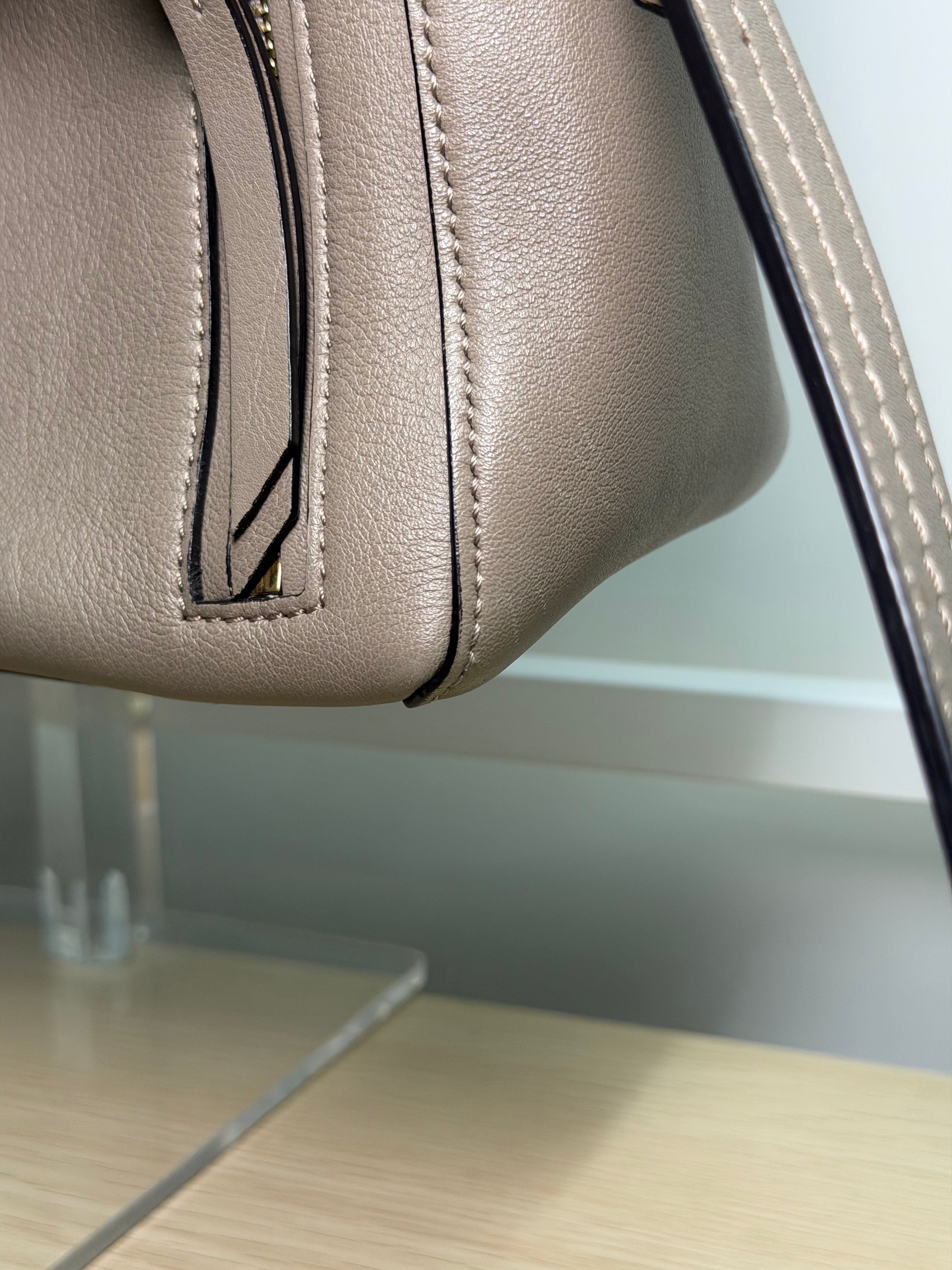 Borsa Chloé Faye Day in Pelle Color Tortora