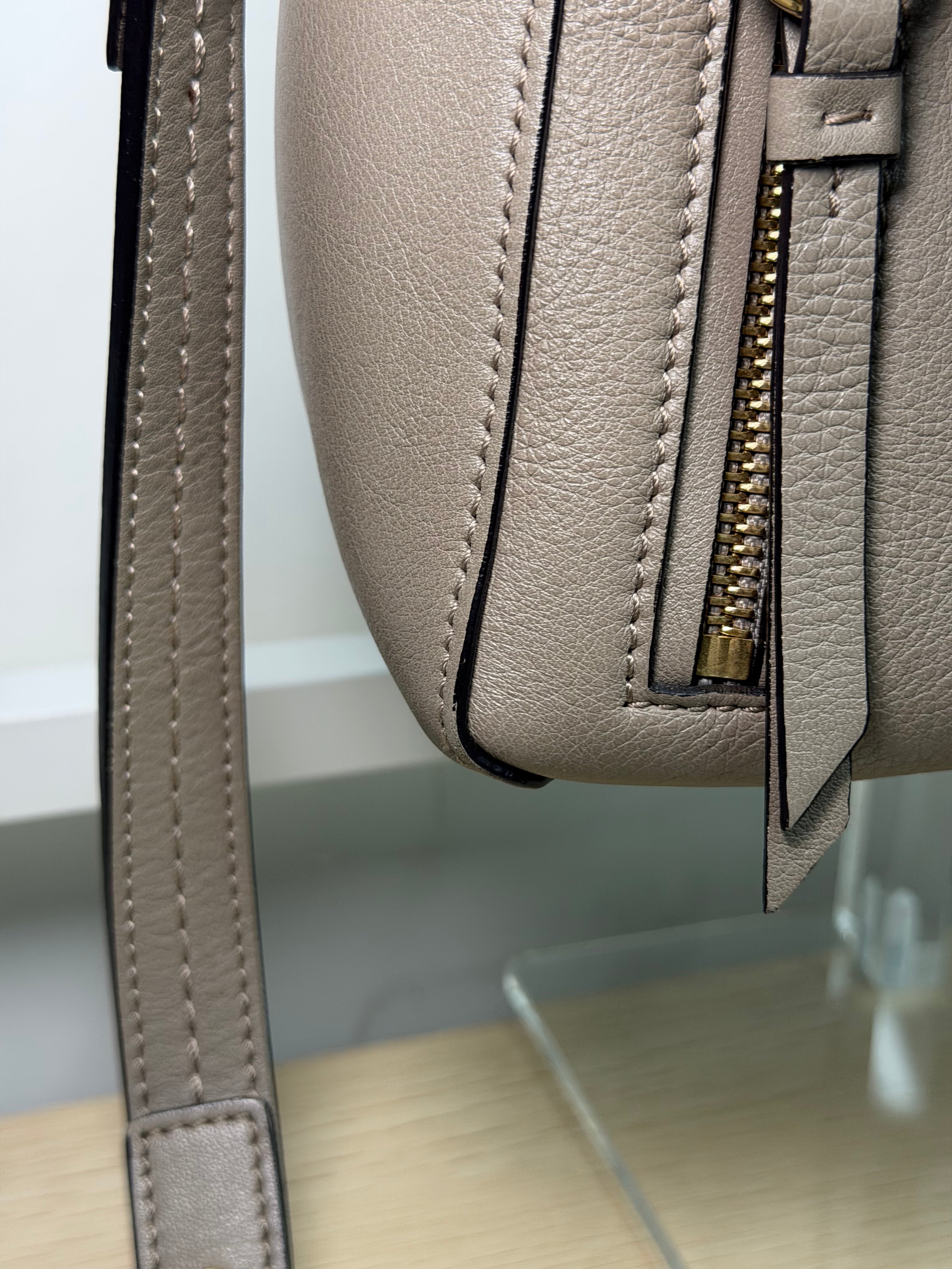 Borsa Chloé Faye Day in Pelle Color Tortora
