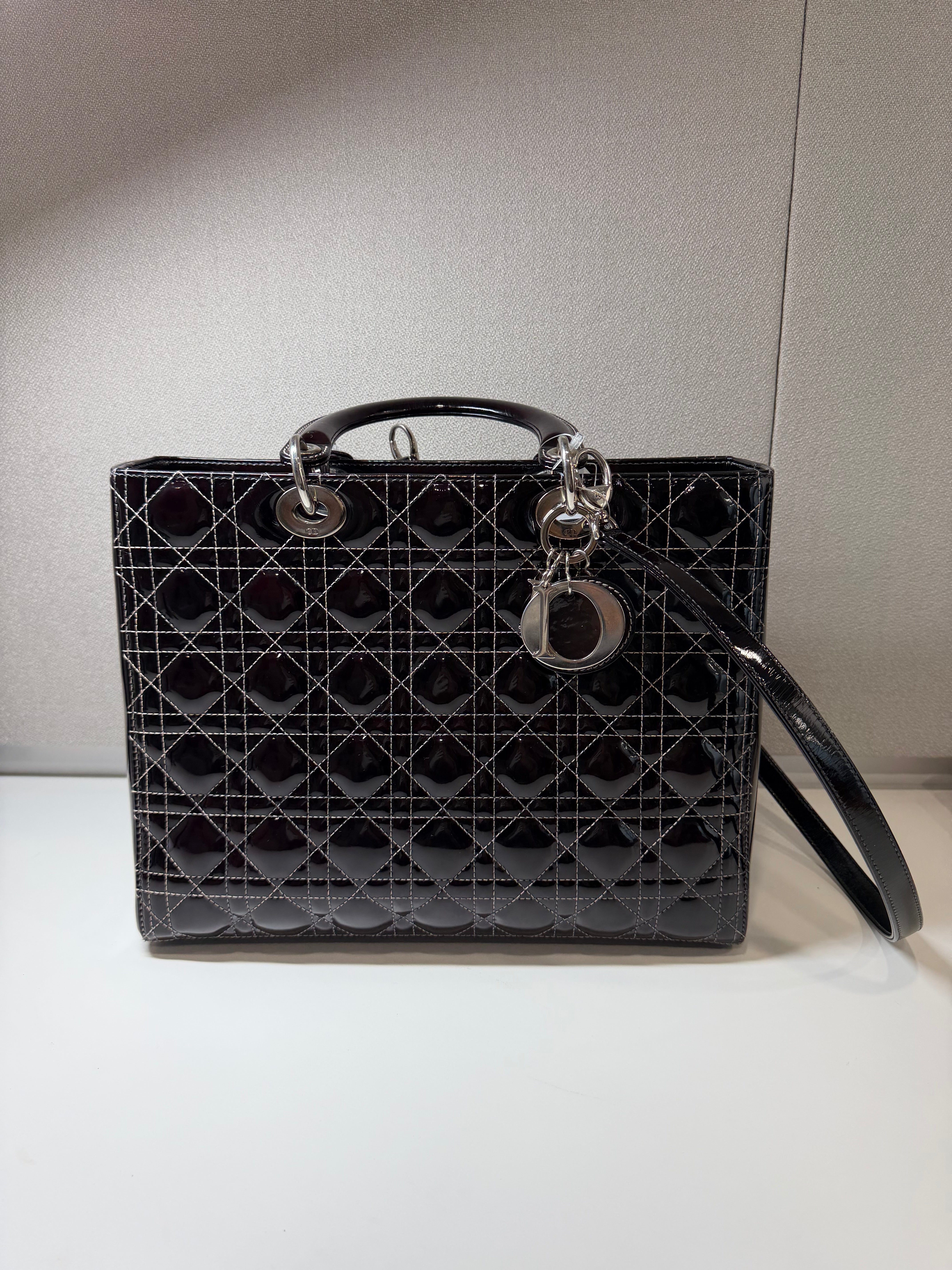 Borsa Lady Dior in Vernice