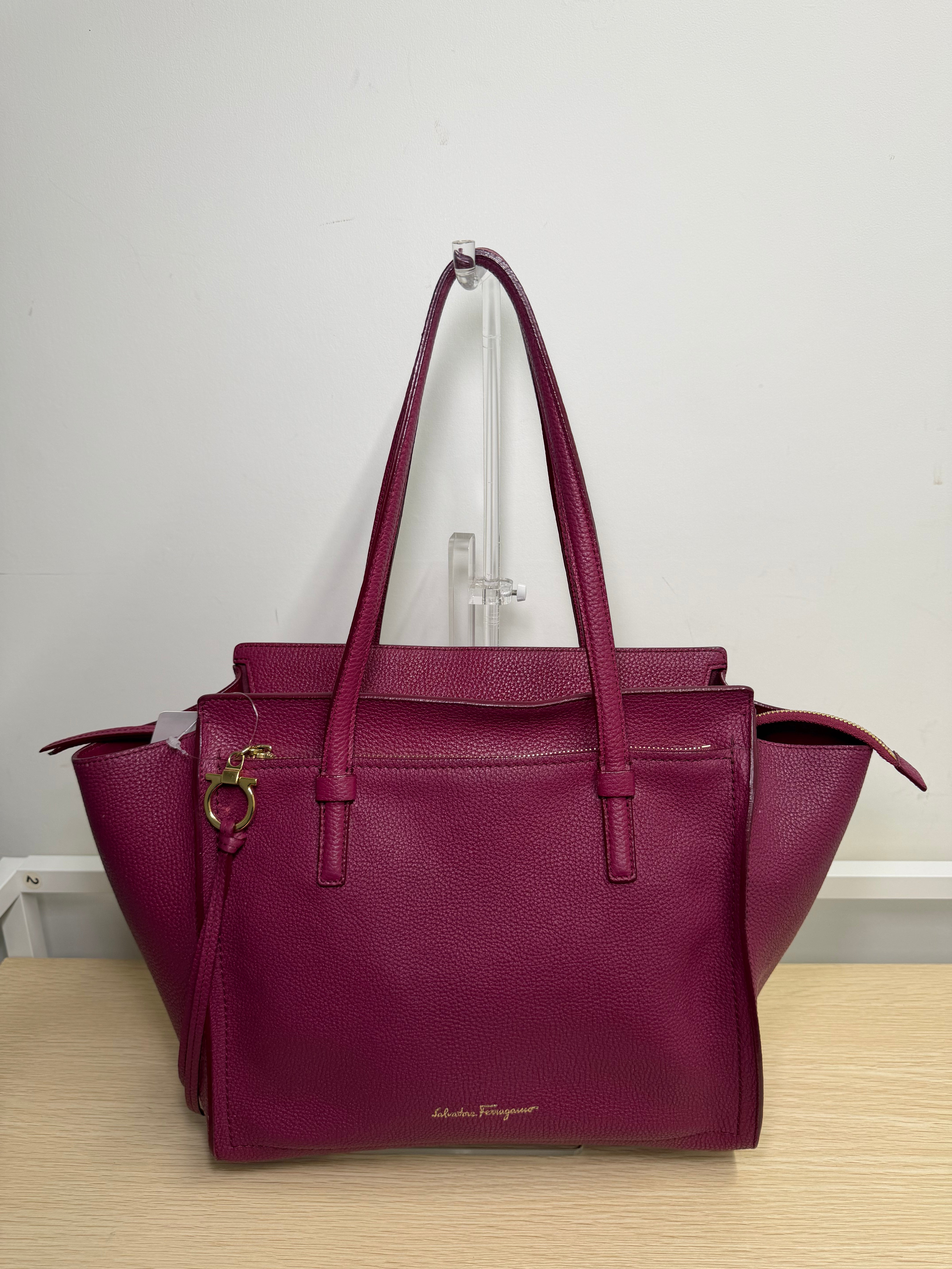 Borsa Tote Salvatore Ferragamo in Pelle Martellata Color Fucsia