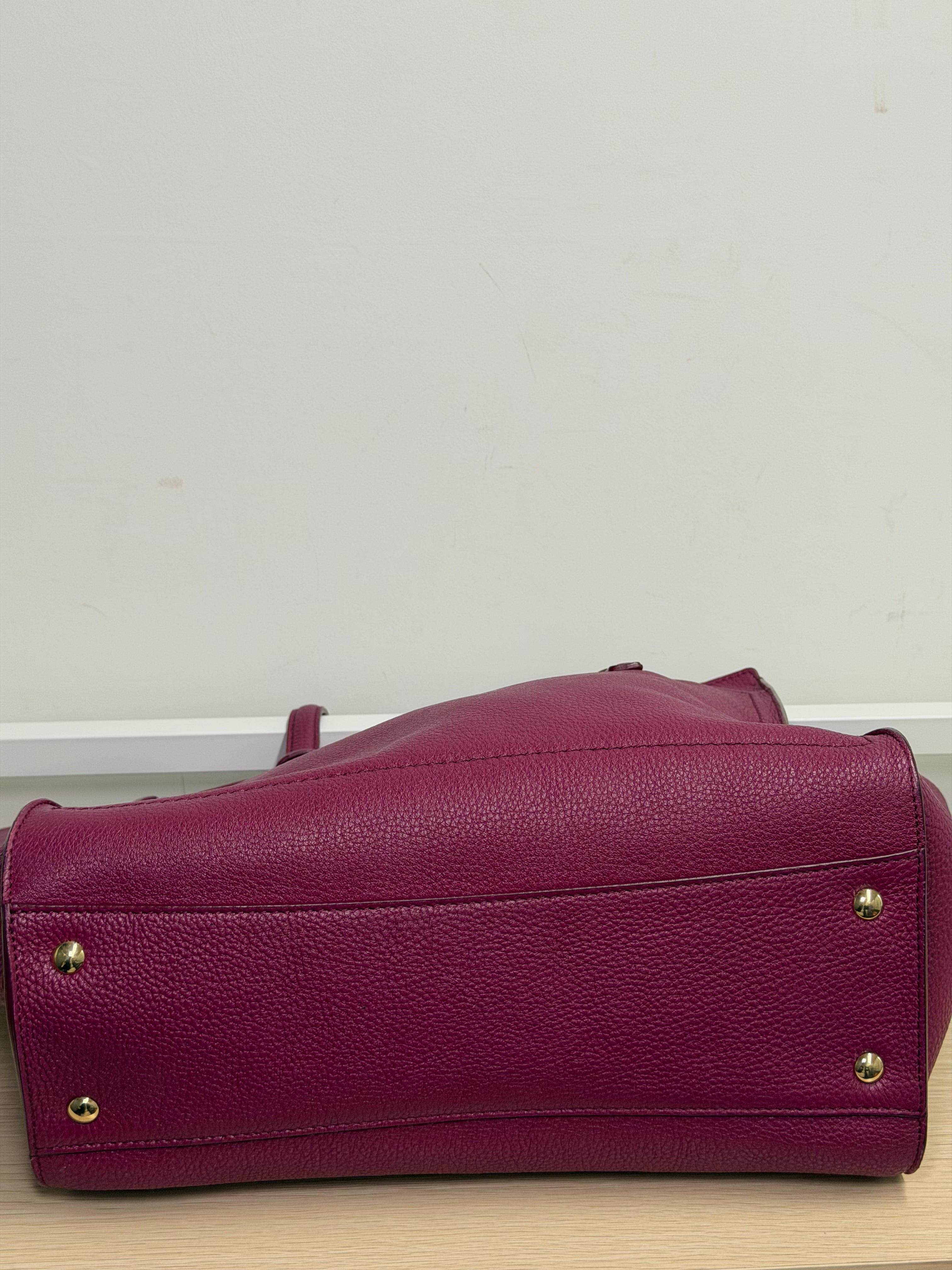 Borsa Tote Salvatore Ferragamo in Pelle Martellata Color Fucsia