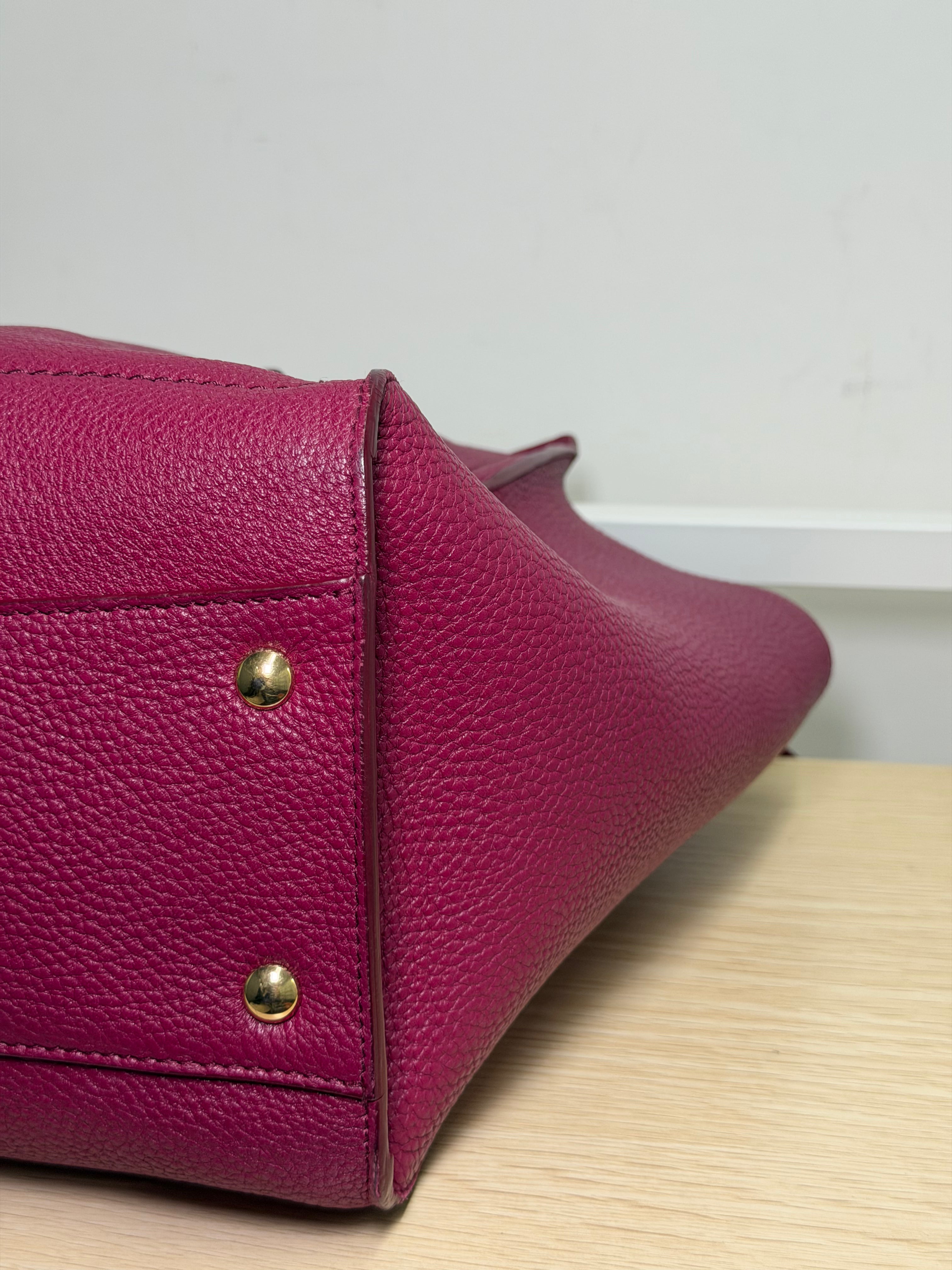 Borsa Tote Salvatore Ferragamo in Pelle Martellata Color Fucsia