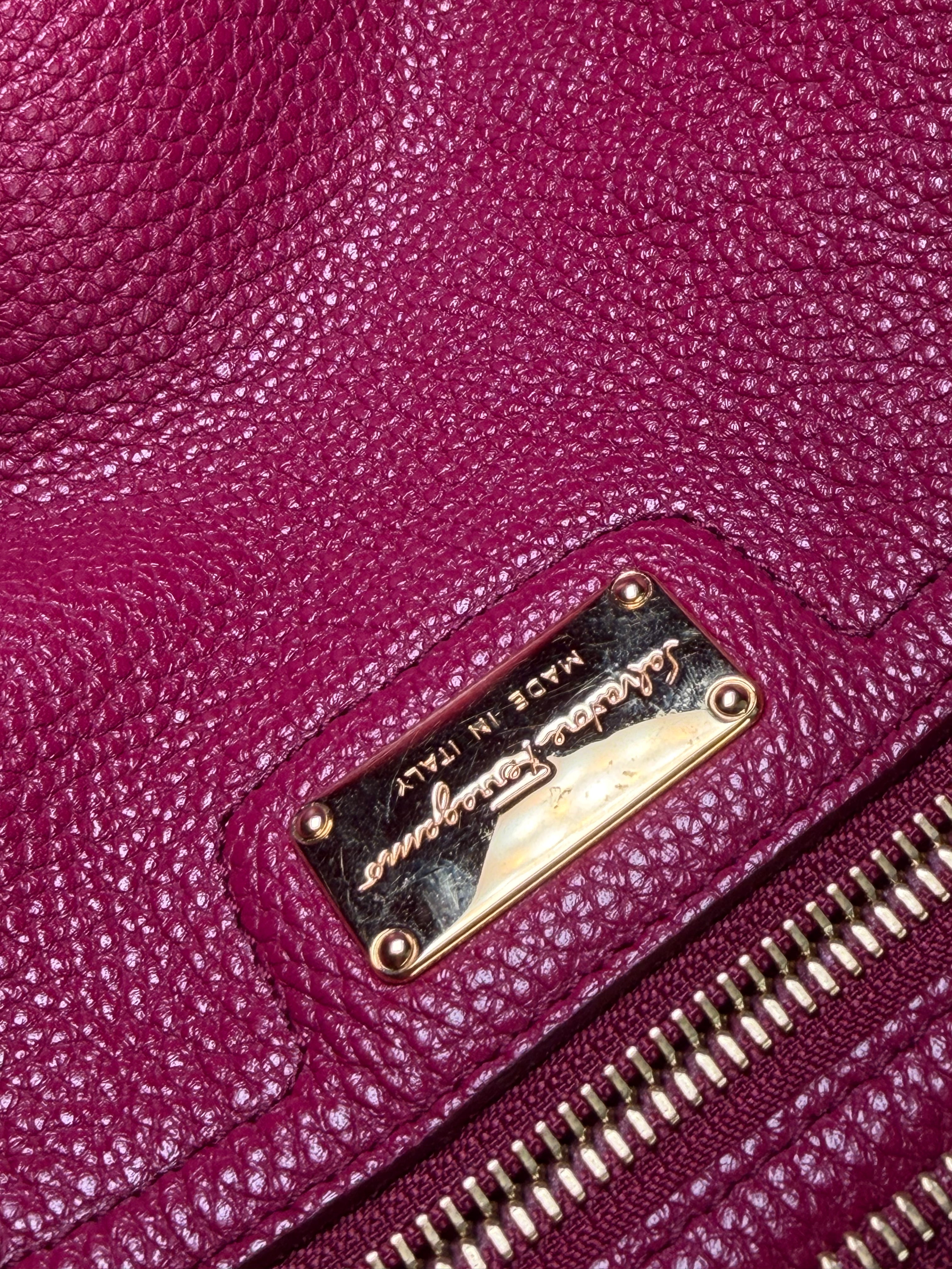 Borsa Tote Salvatore Ferragamo in Pelle Martellata Color Fucsia