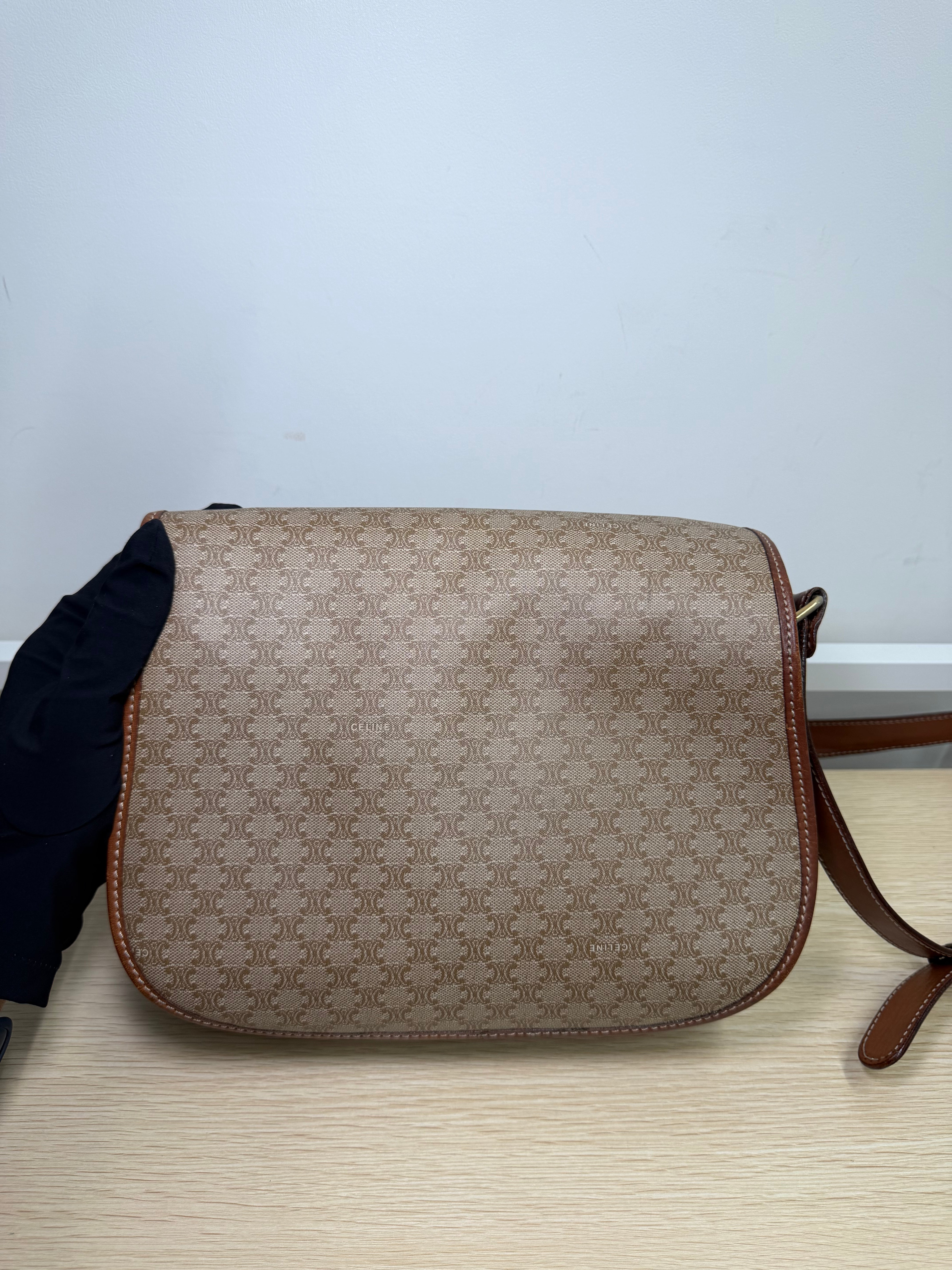 Borsa a Tracolla Vintage di Céline in Monogram Macadam