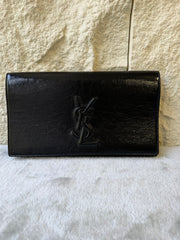 Pochette Saint Laurent Belle de Jour in Vernice