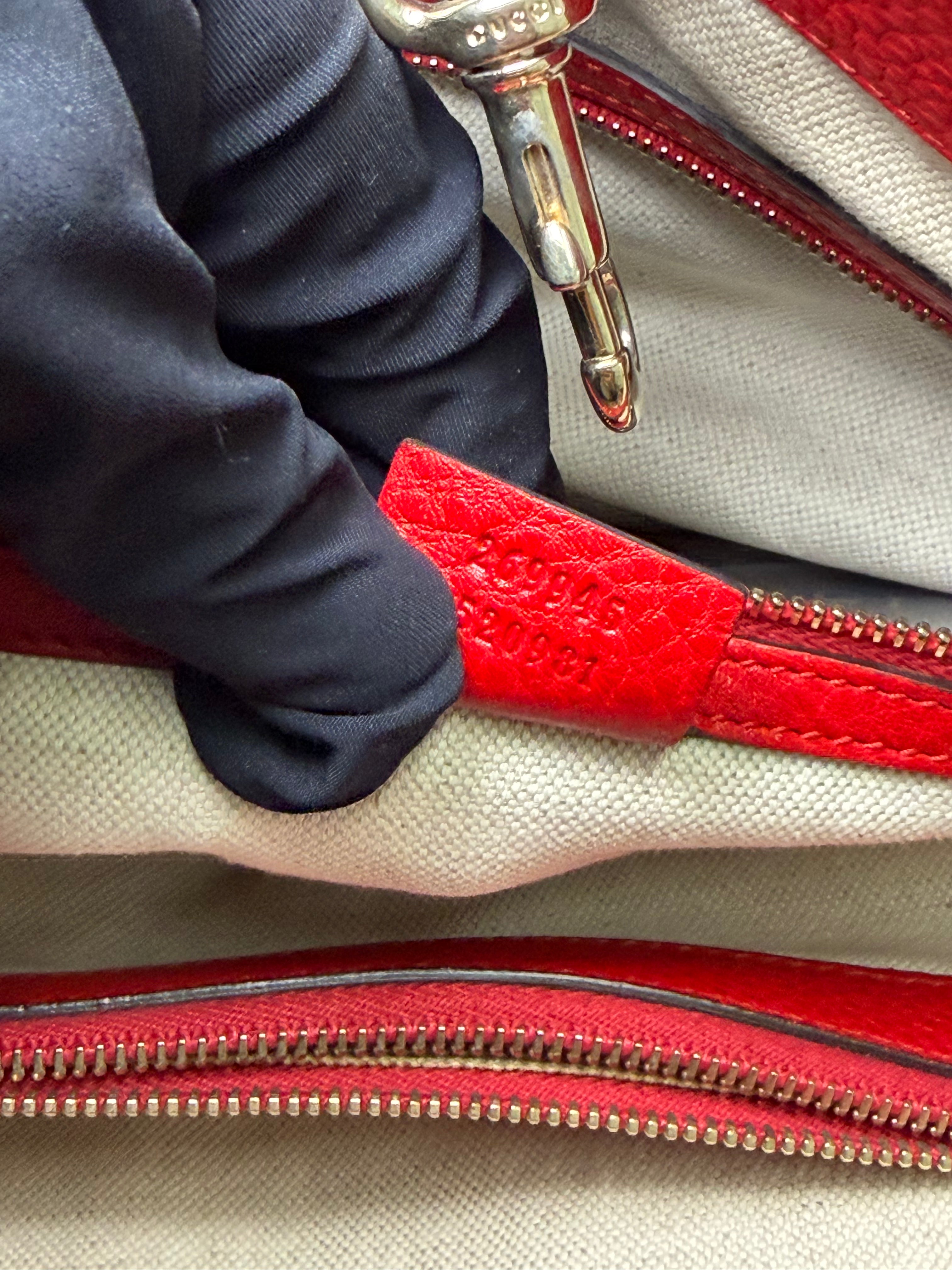 Borsa Tote Gucci Bella in Tela GG Beige con Manici Intrecciati in Pelle Rossa