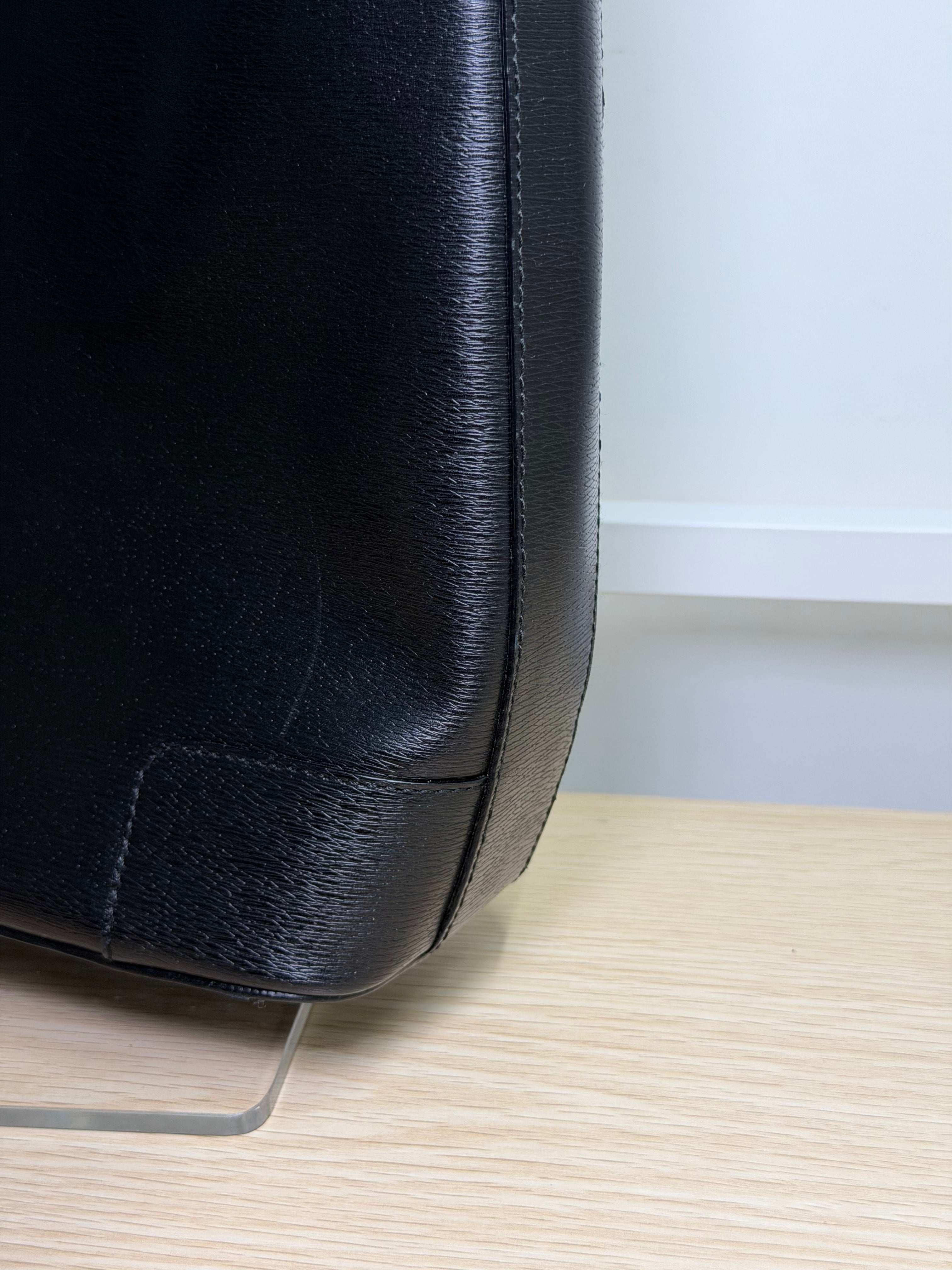 Borsa a Spalla Vintage in Pelle Nera di Gucci
