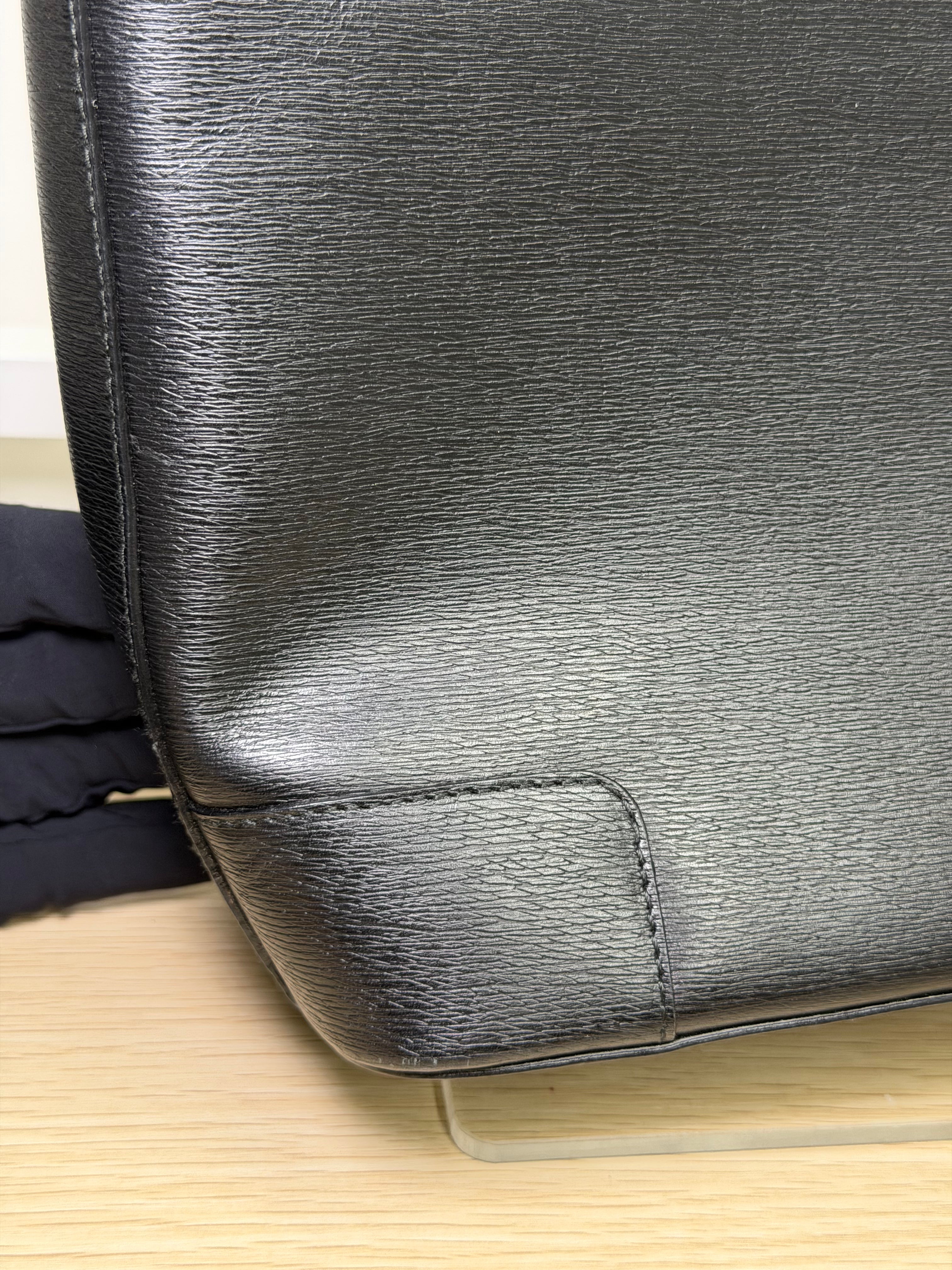 Borsa a Spalla Vintage in Pelle Nera di Gucci