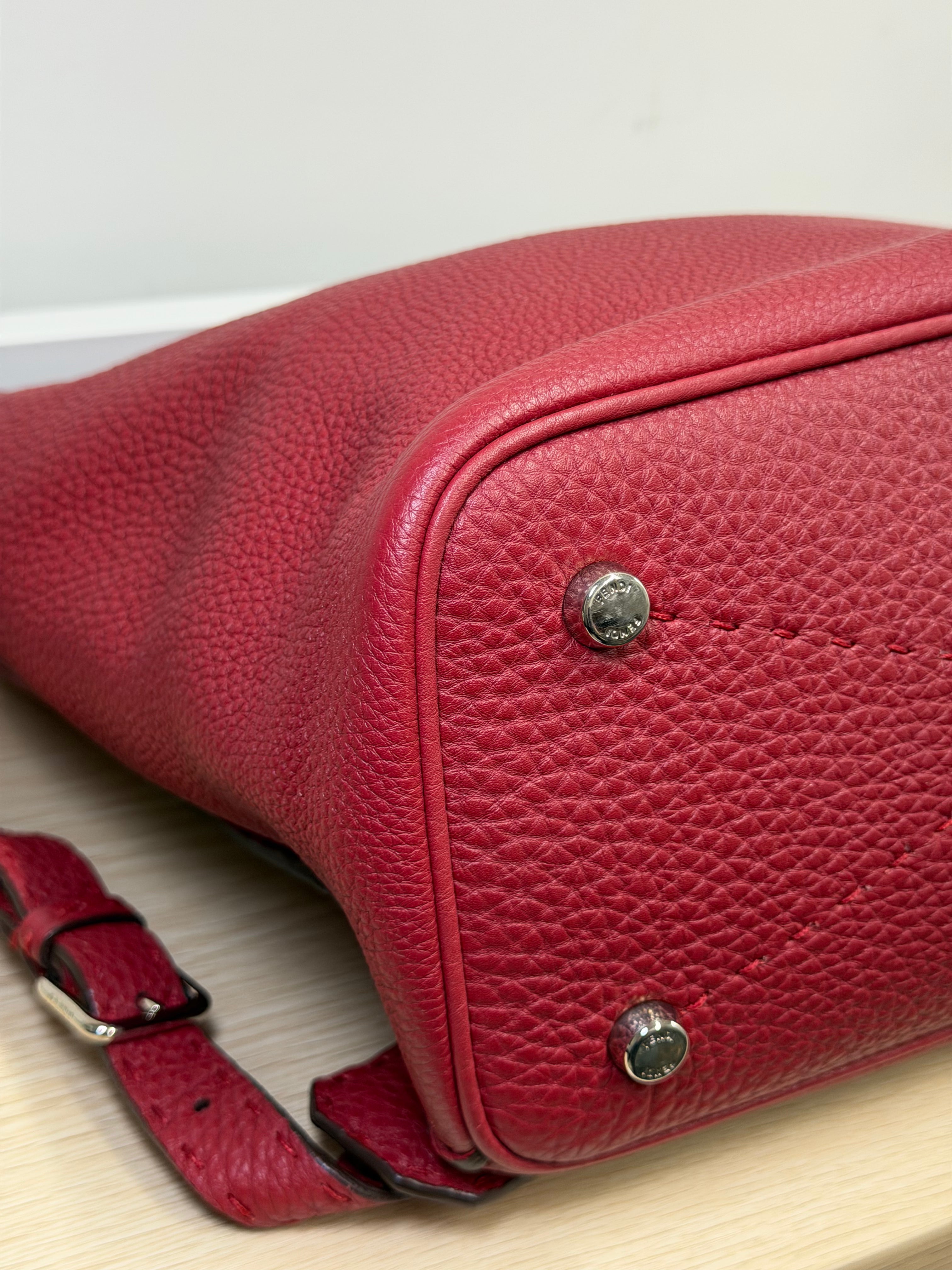 Borsa a Secchiello Fendi Selleria Anna in Pelle Rossa