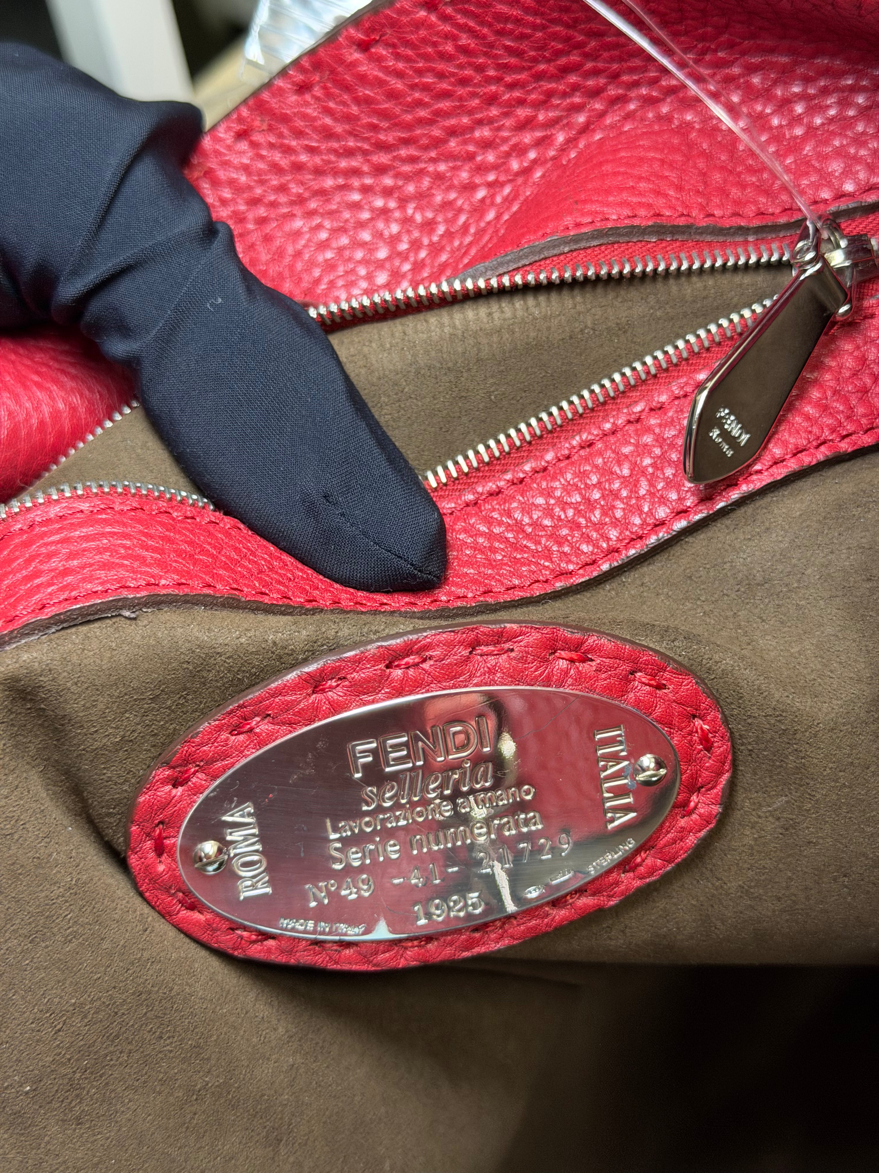 Borsa a Secchiello Fendi Selleria Anna in Pelle Rossa