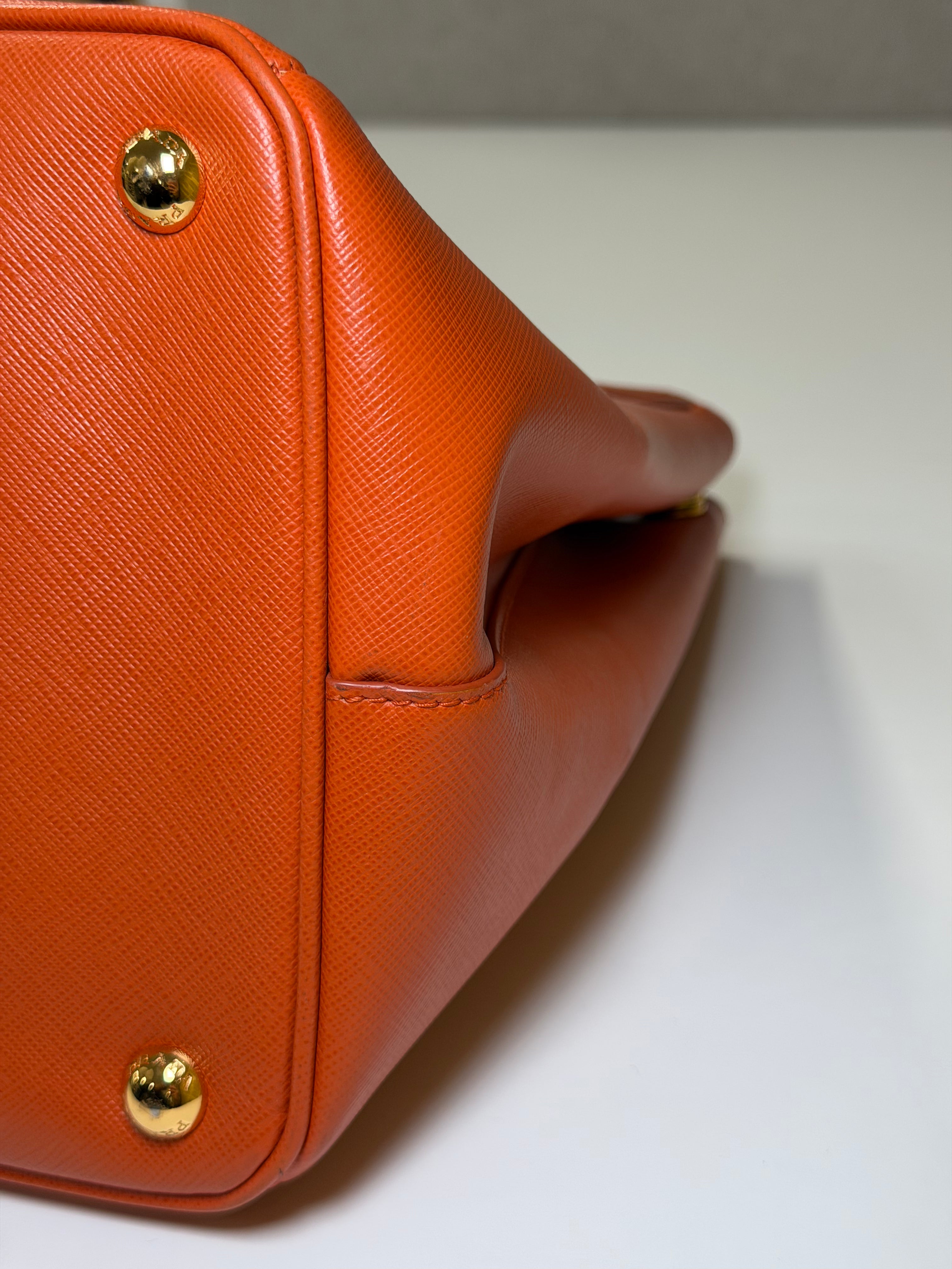 Borsa Tote Prada in Pelle Saffiano Arancione