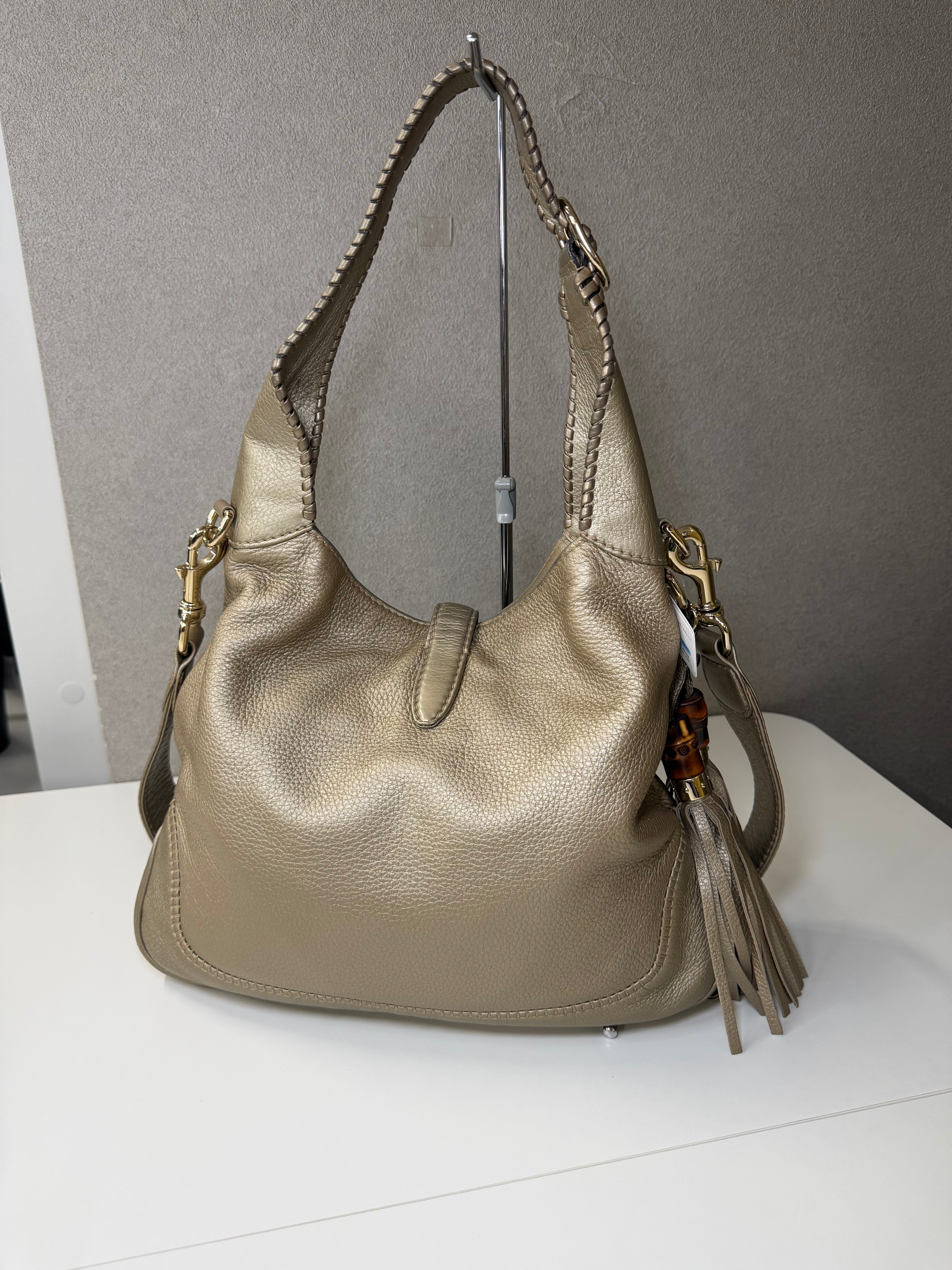 Borsa a Tracolla Gucci New Jackie in Pelle Martellata Color Oro Metallizzata