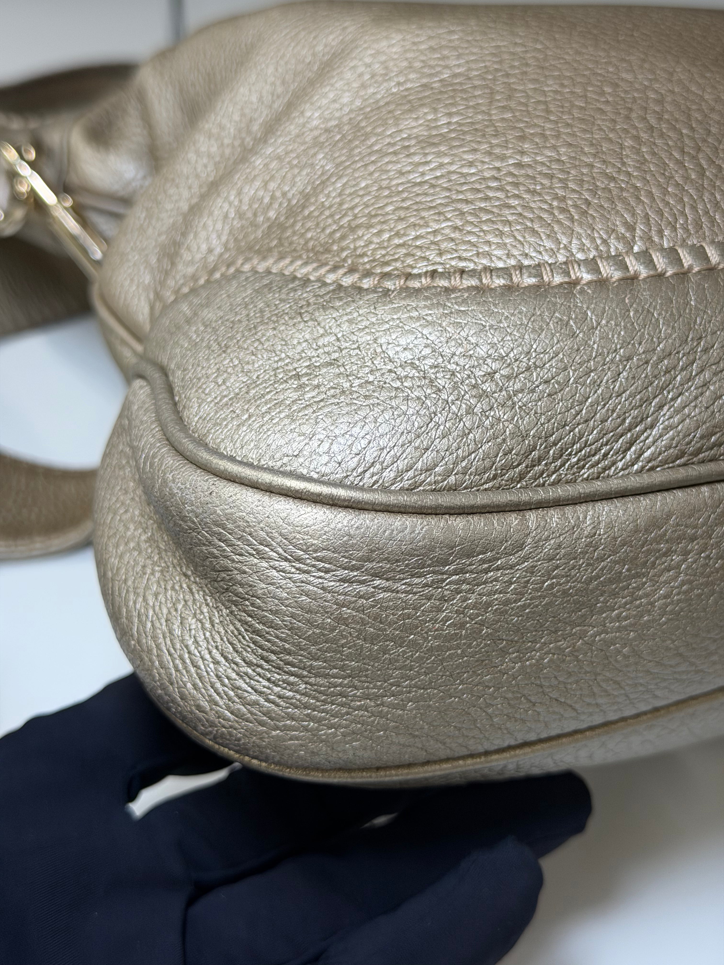 Borsa a Tracolla Gucci New Jackie in Pelle Martellata Color Oro Metallizzata
