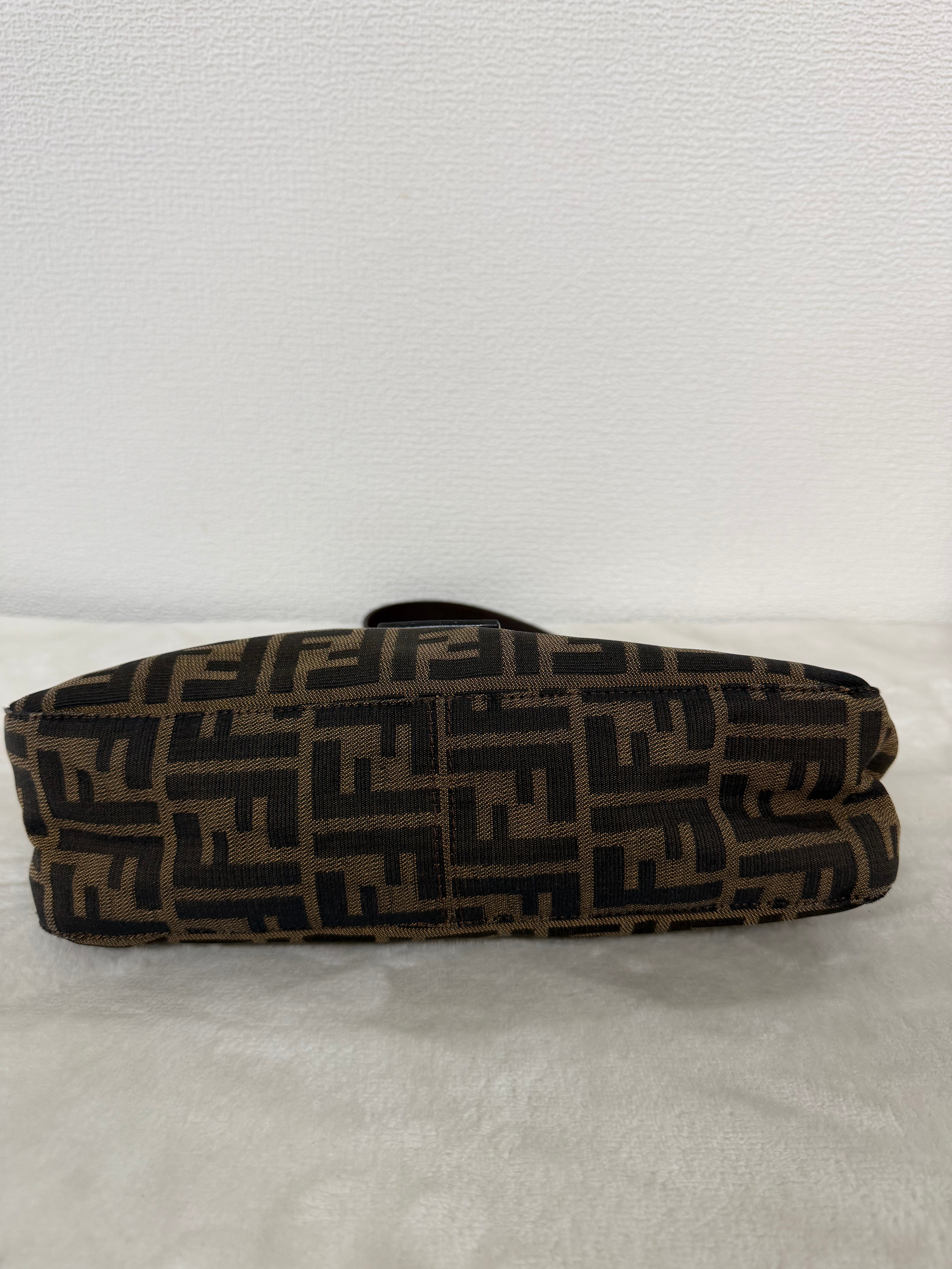 Borsa Fendi Mamma Bucket Zucca