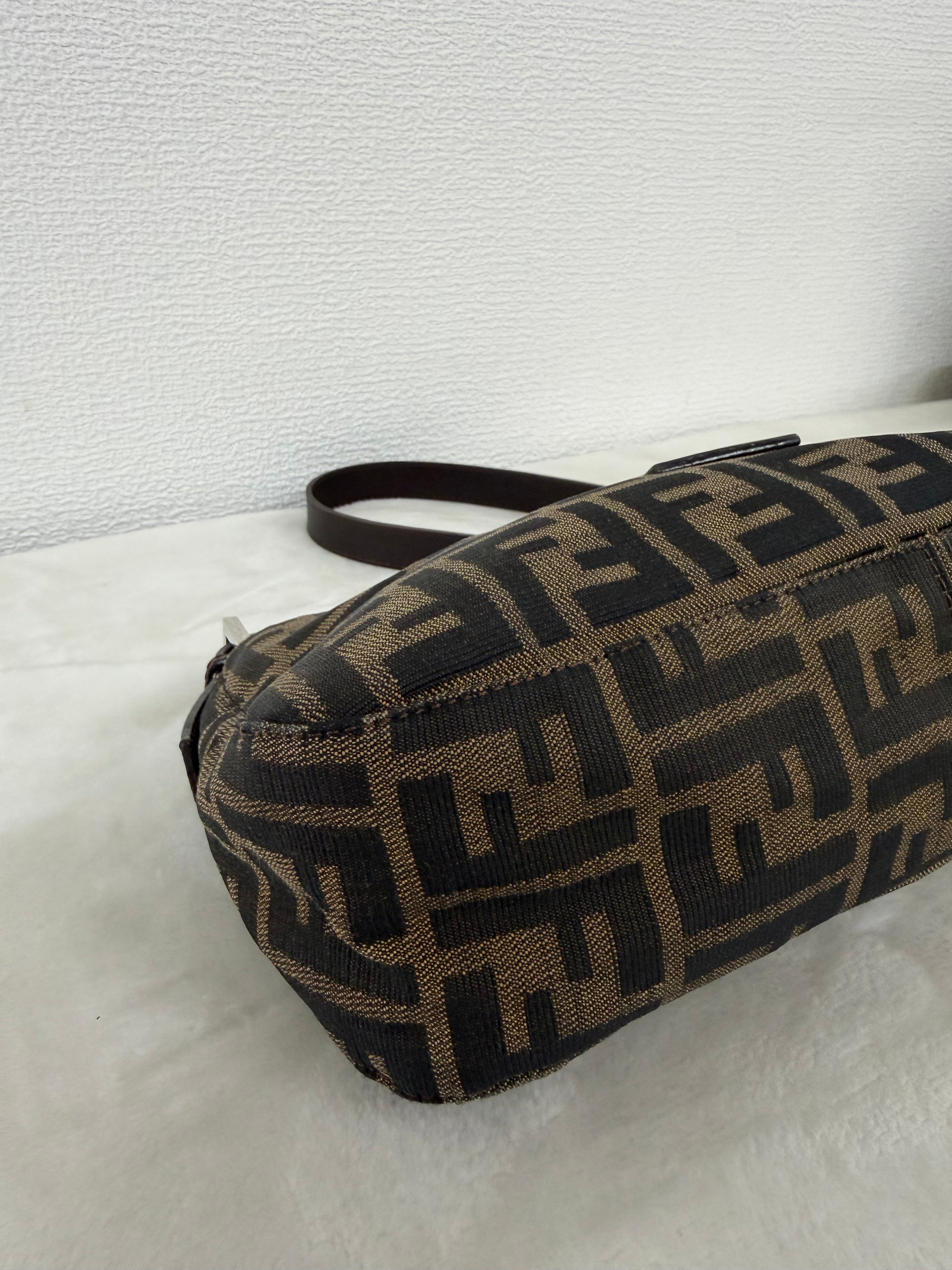 Borsa Fendi Mamma Bucket Zucca