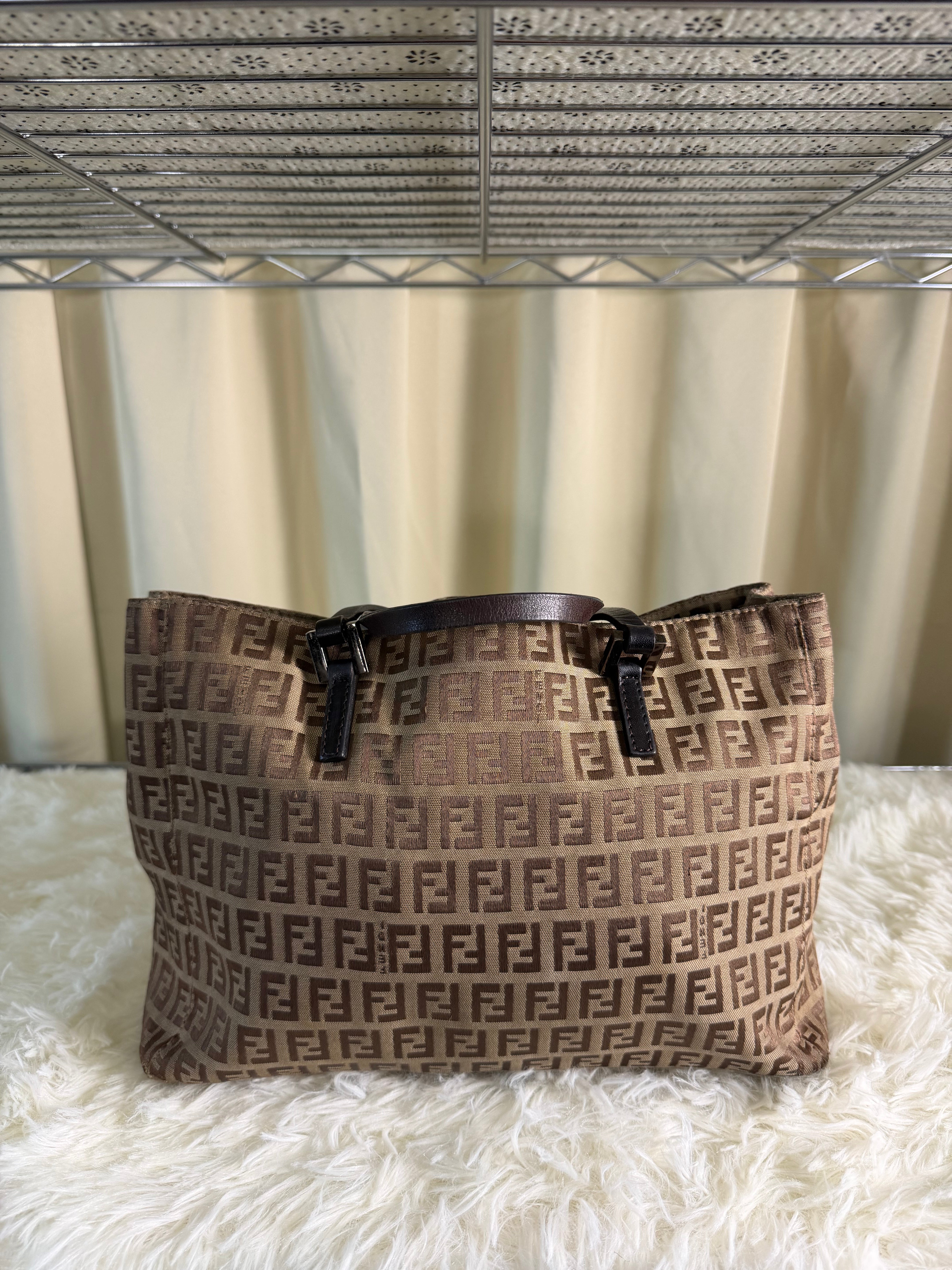 Tote Bag Vintage in Tela con Motivo Zucchino