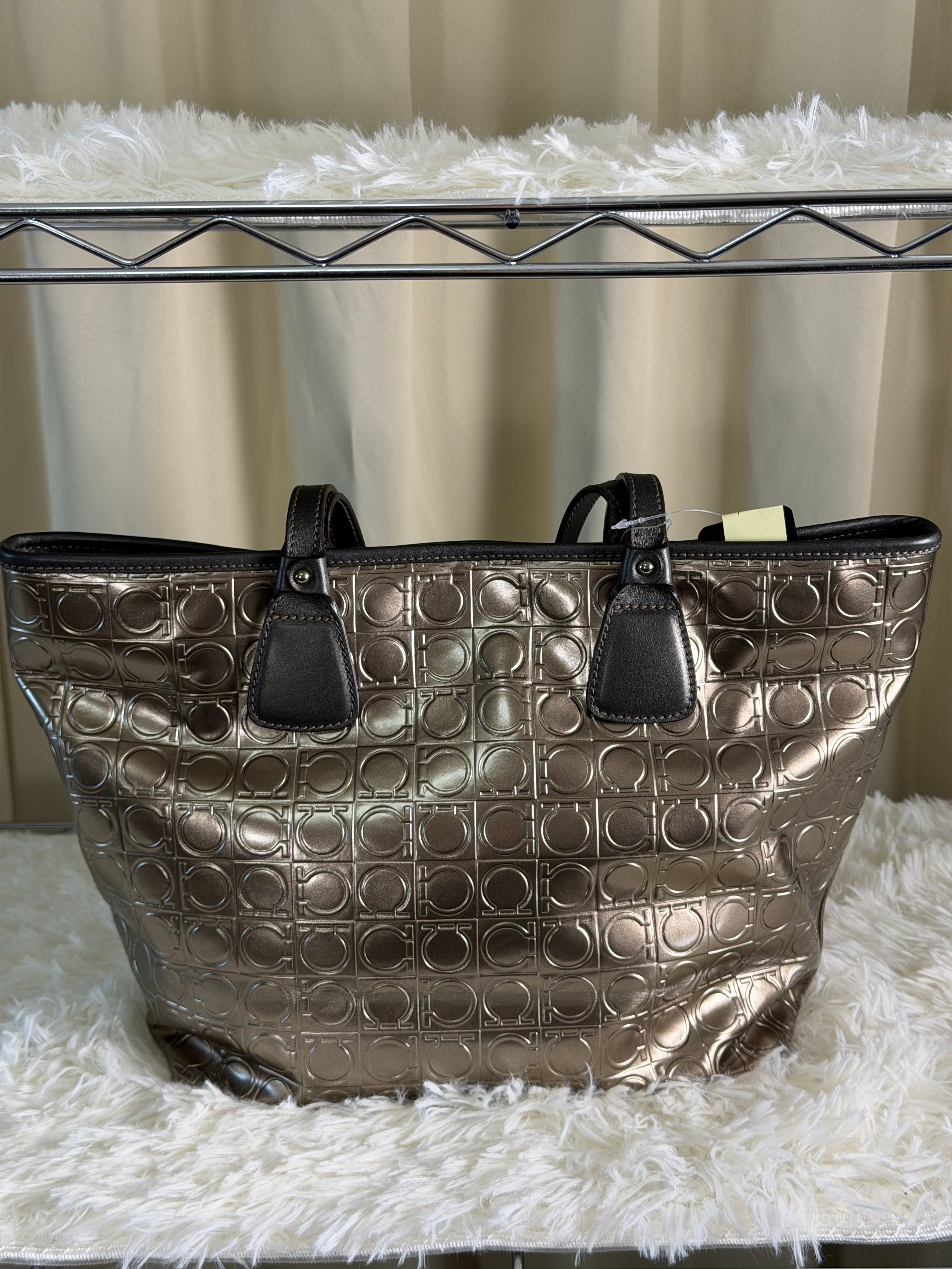 Borsa Tote Salvatore Ferragamo in Pelle Metallizzata