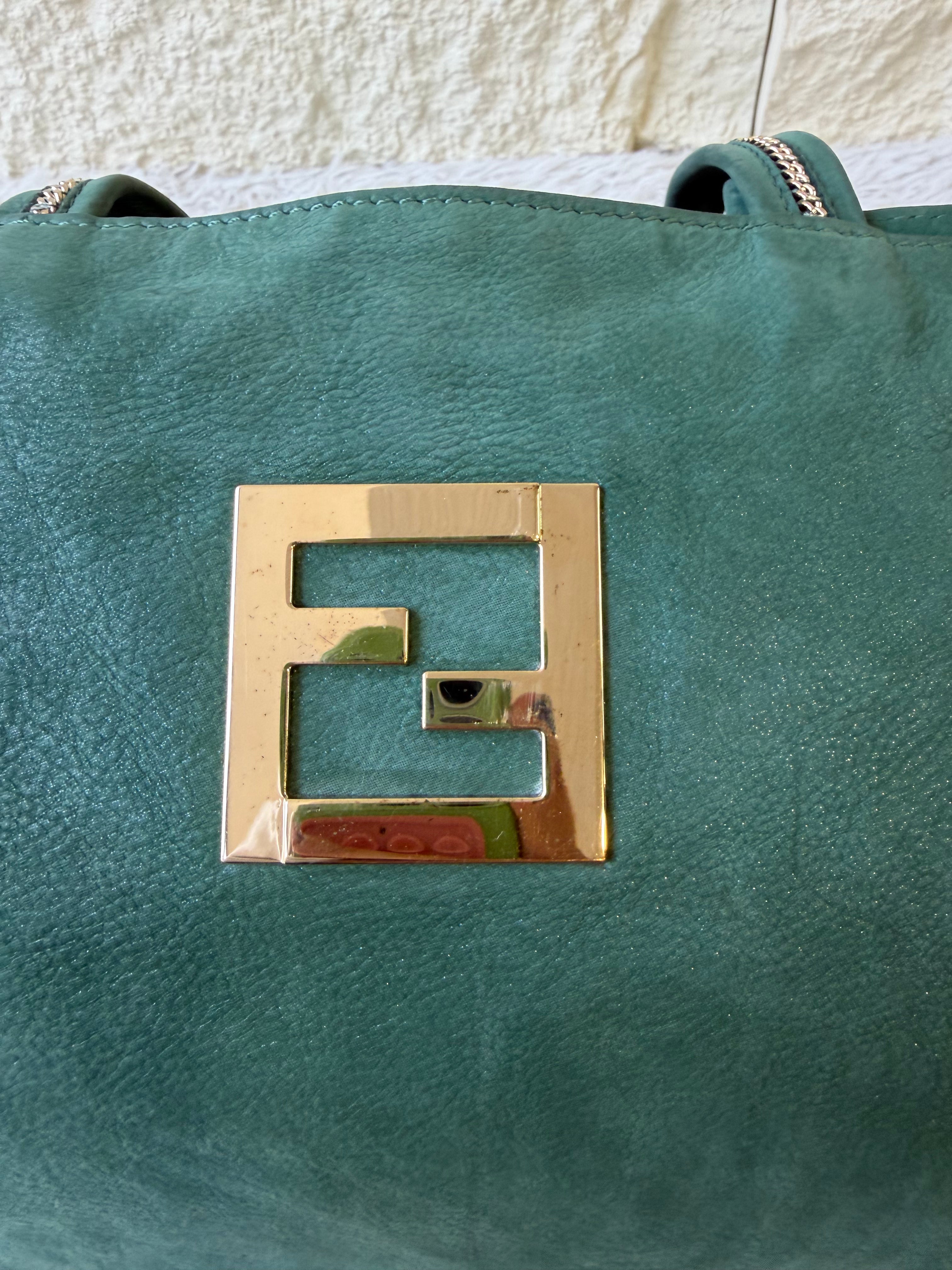 Borsa Fendi Chains Tote in Suede