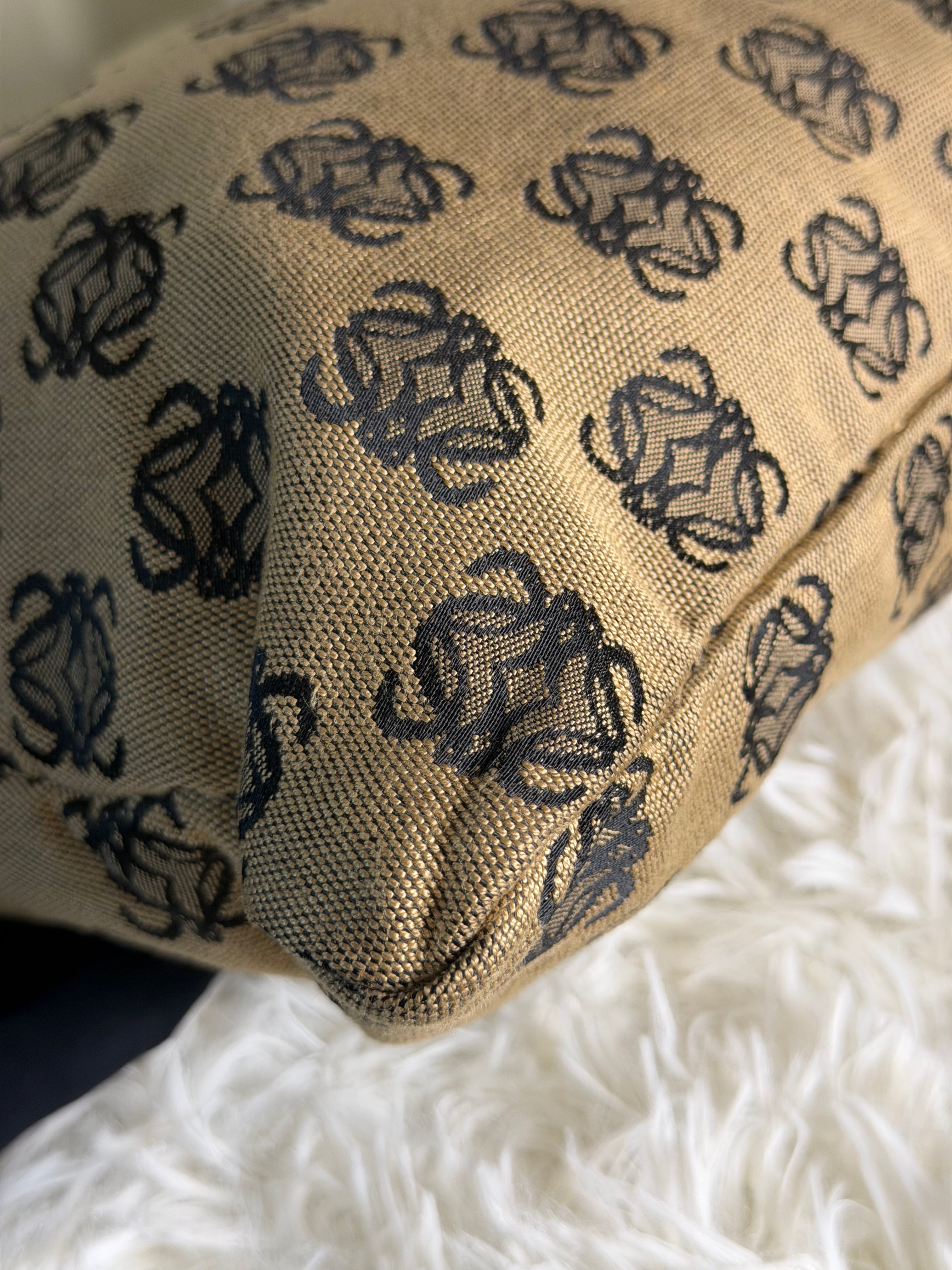 Borsa Tote Loewe Anagram in Tela