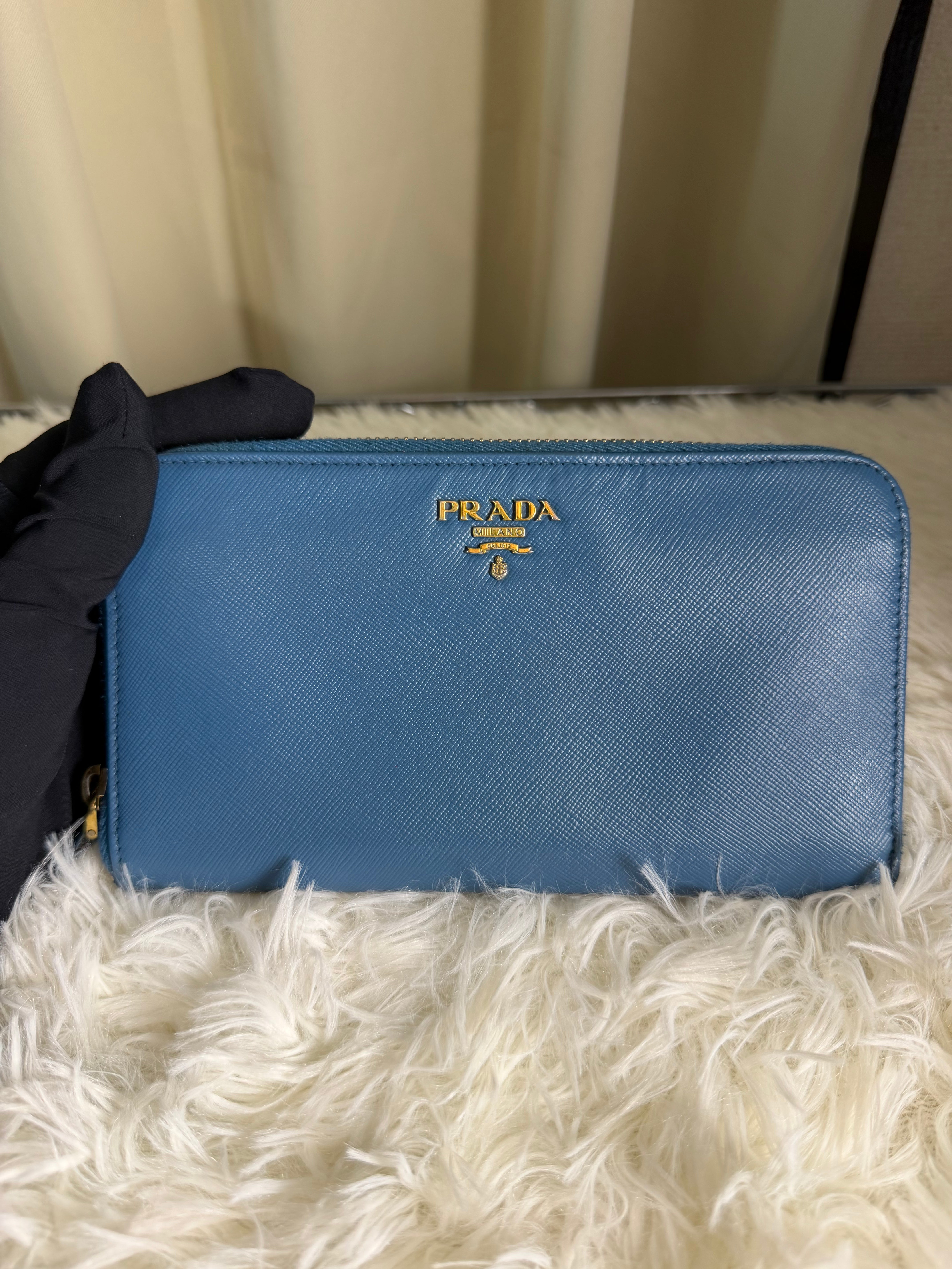 Portafoglio con Zip Prada in Pelle Saffiano