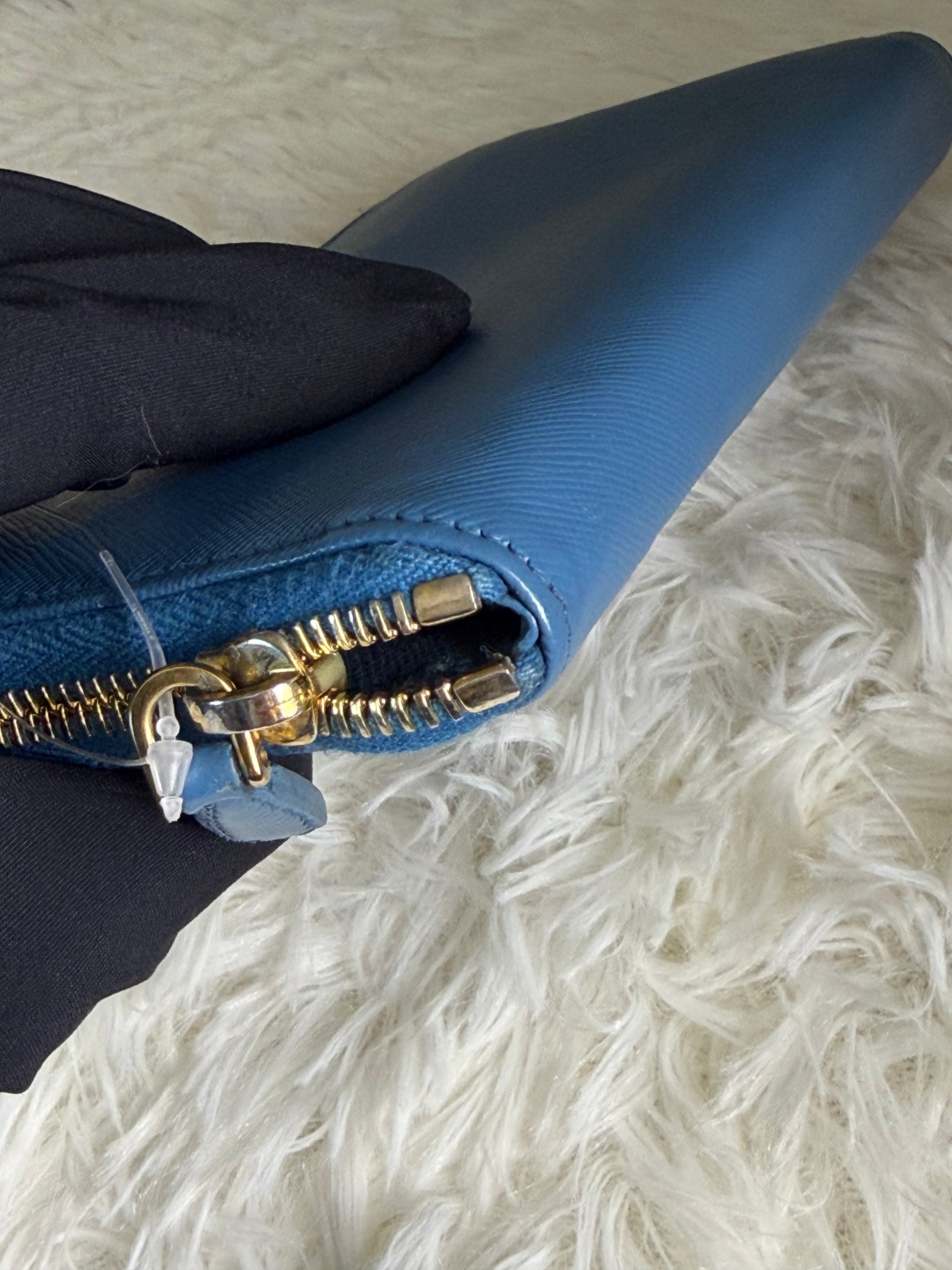 Portafoglio con Zip Prada in Pelle Saffiano