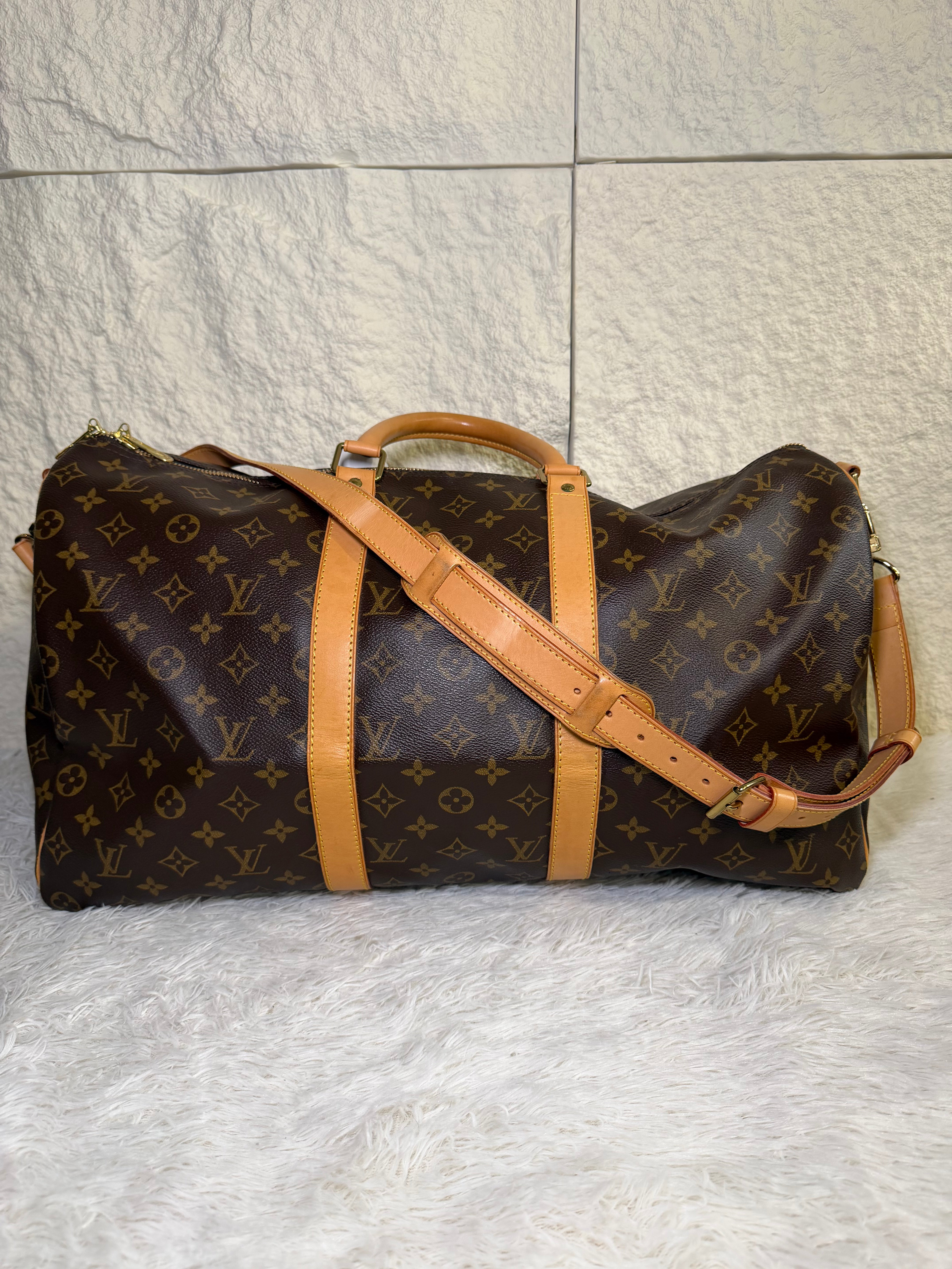 Keepalll Louis Vuitton con Tracolla